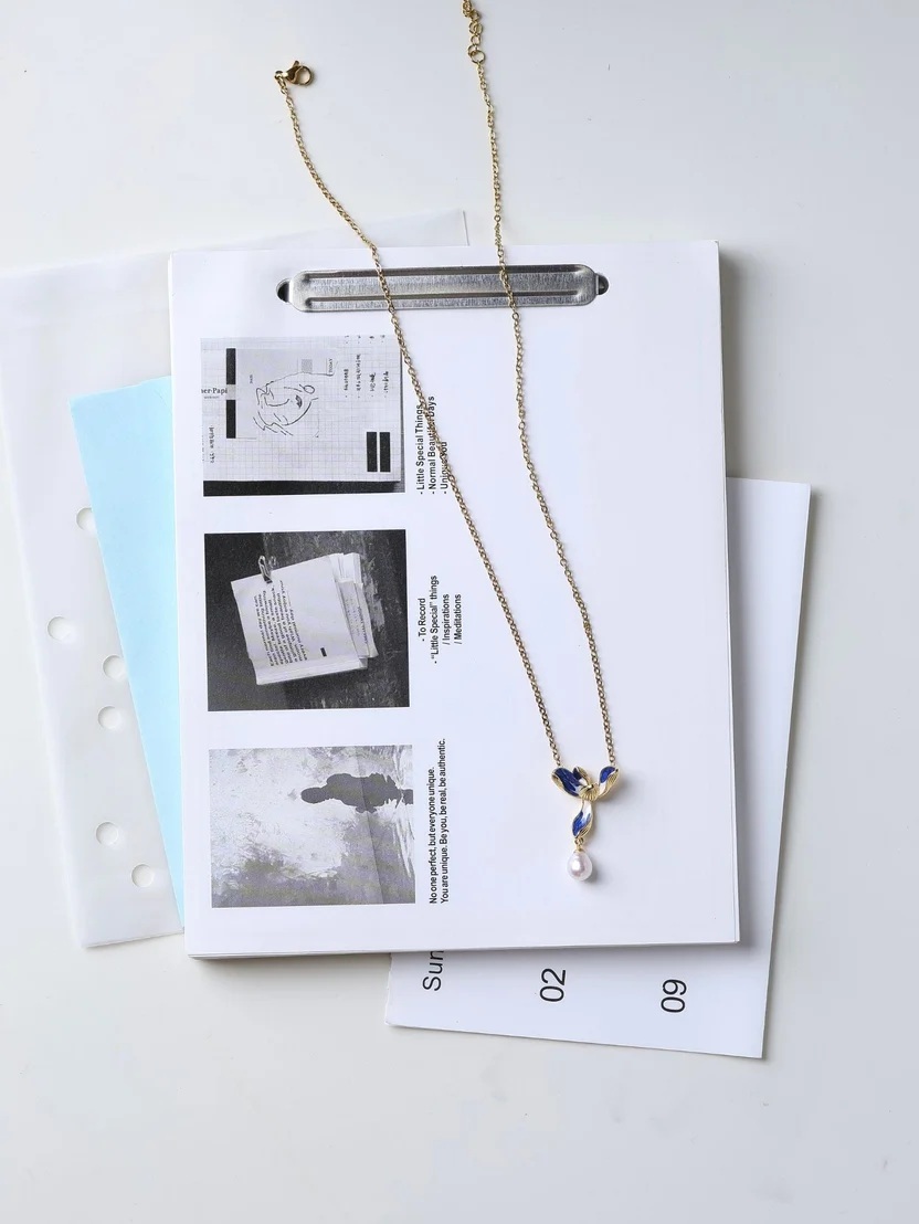 EP Flora Orchid Necklace - Pearl (FN004)