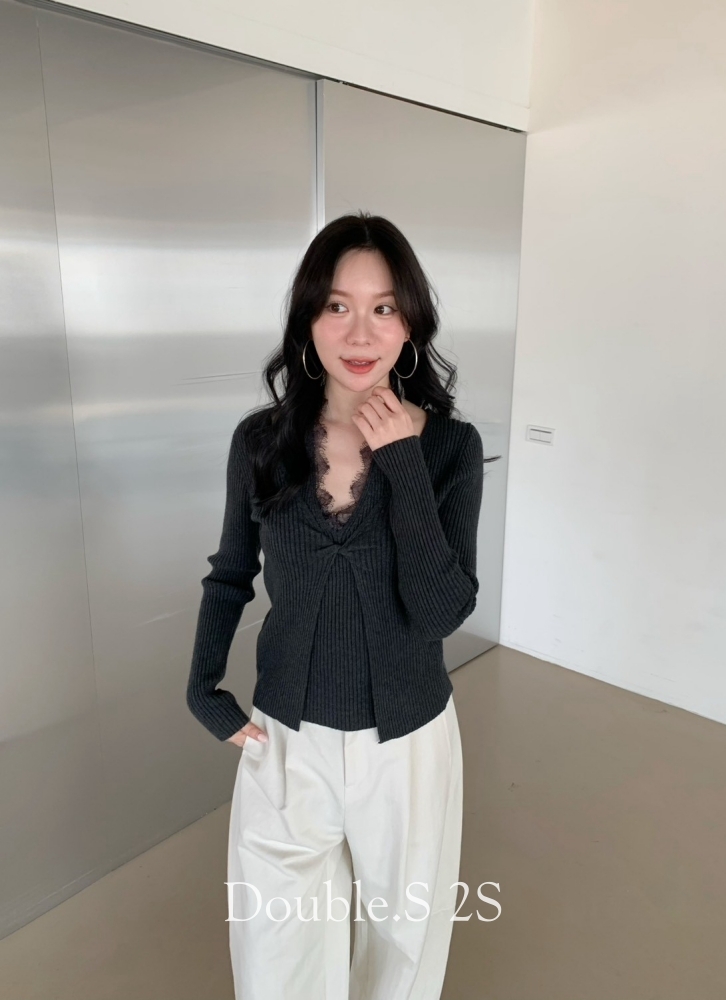 蕾絲掛脖領假兩件坑條針織*3色