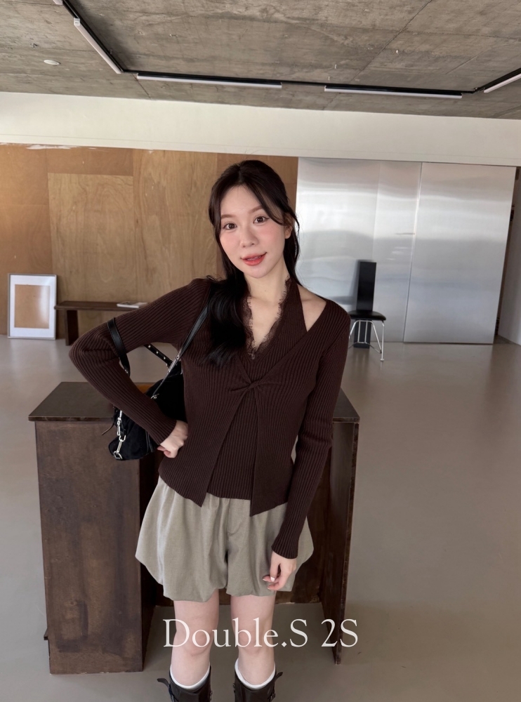蕾絲掛脖領假兩件坑條針織*3色