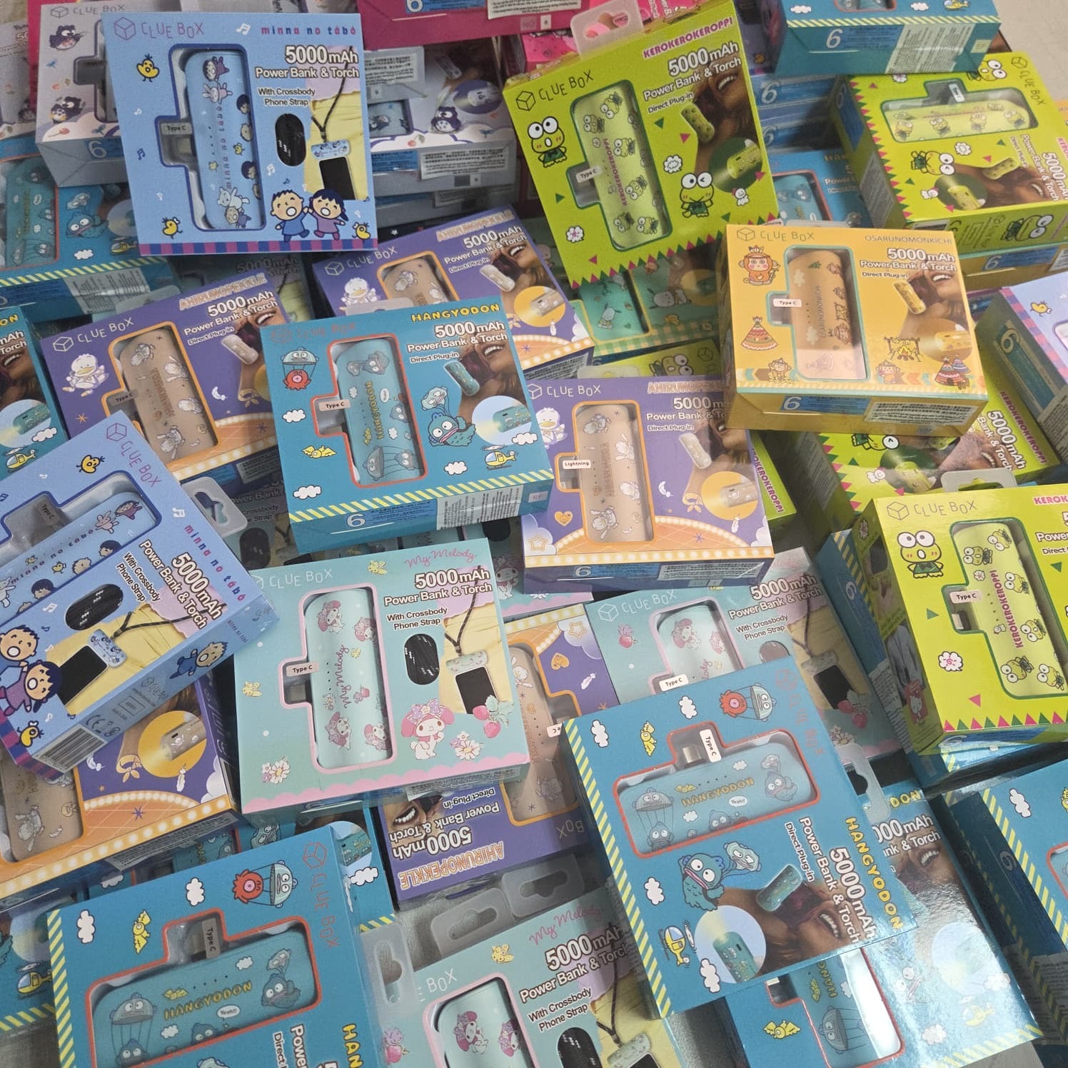Sanrio 授權 Clue Box 5000mAh 流動充電池 連強光電筒