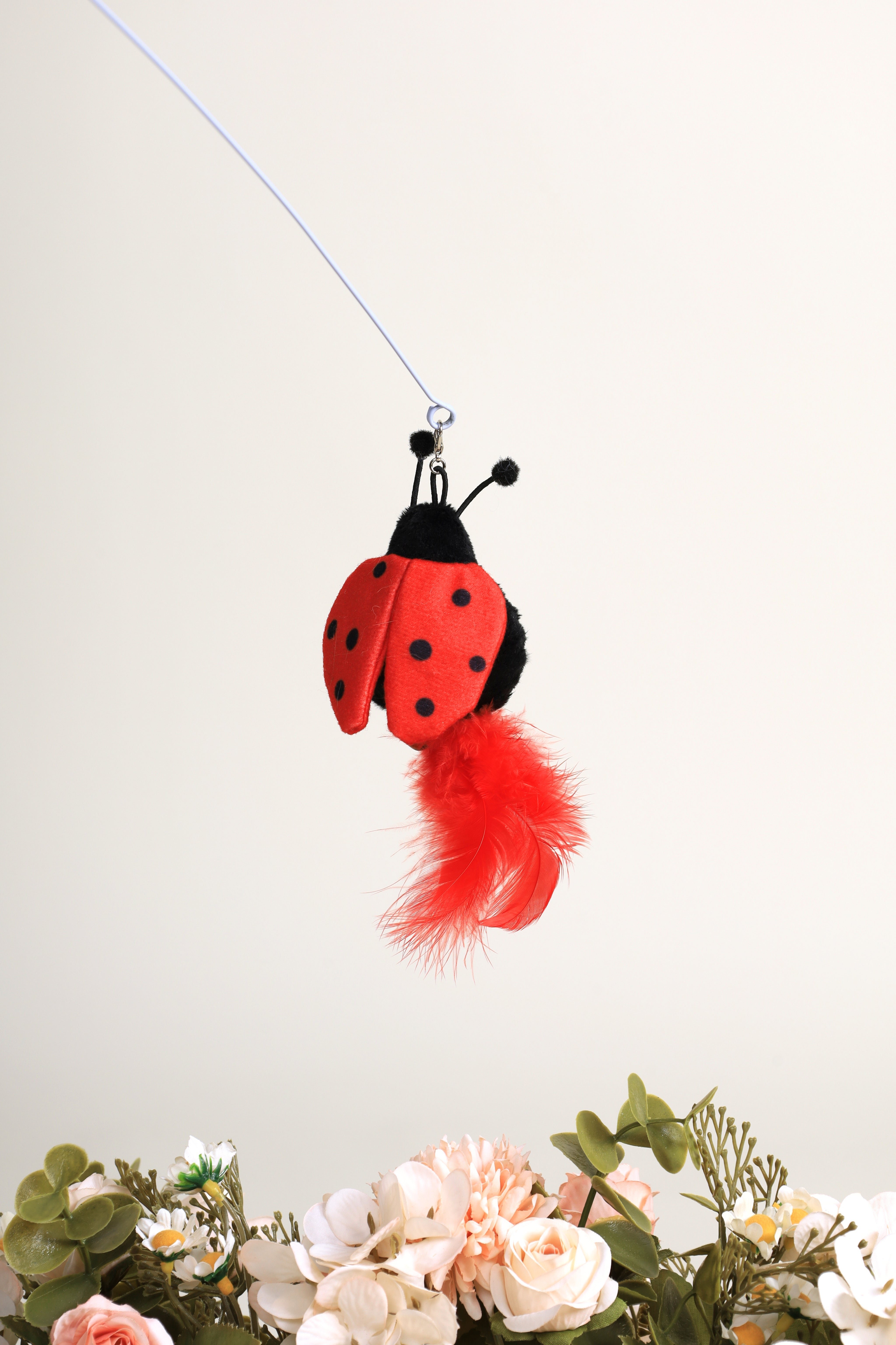 M-Pets 貓玩具．LUUKS UP 貓棒 紅色飄蟲