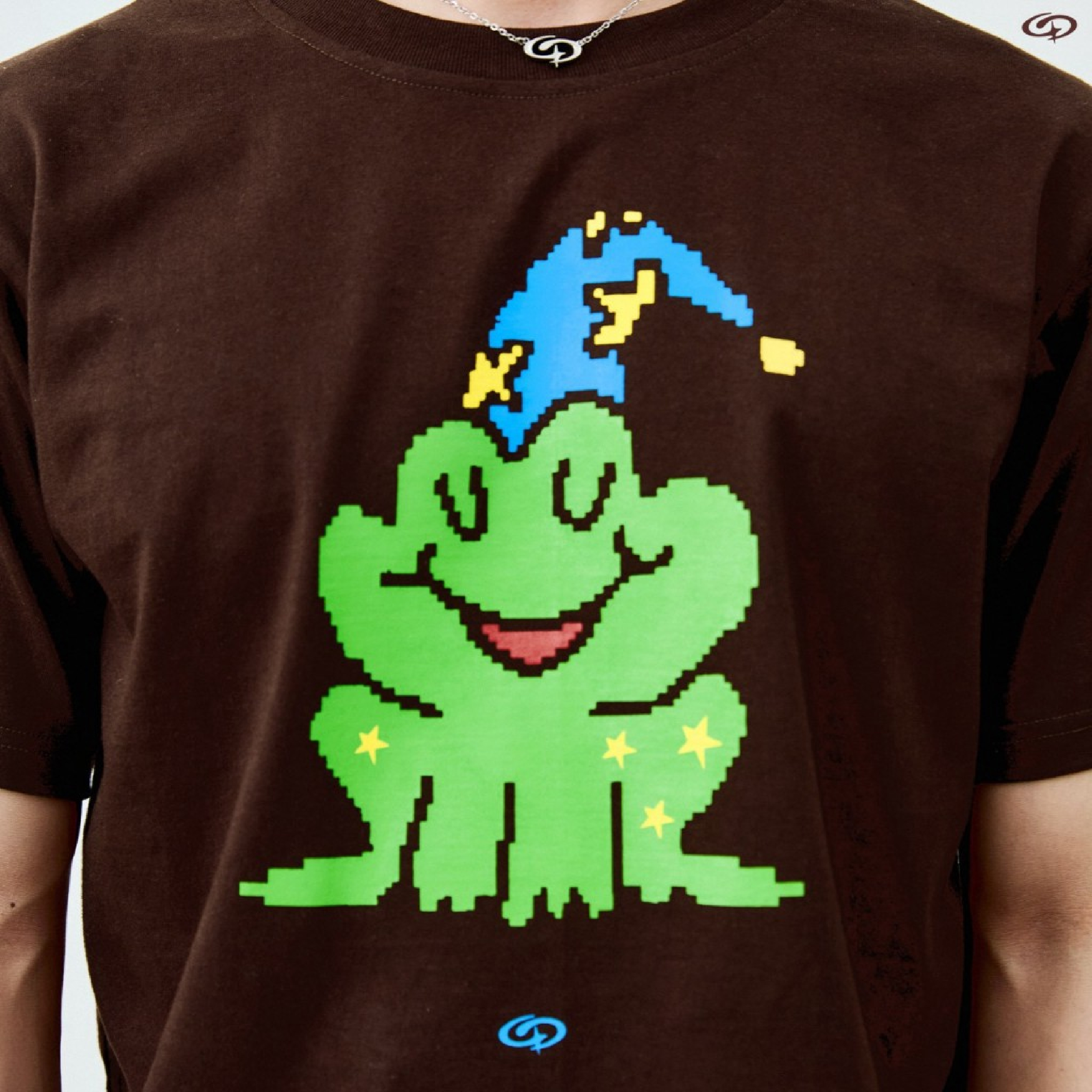 DADDY CLUB Wiggling Frog T-shirt