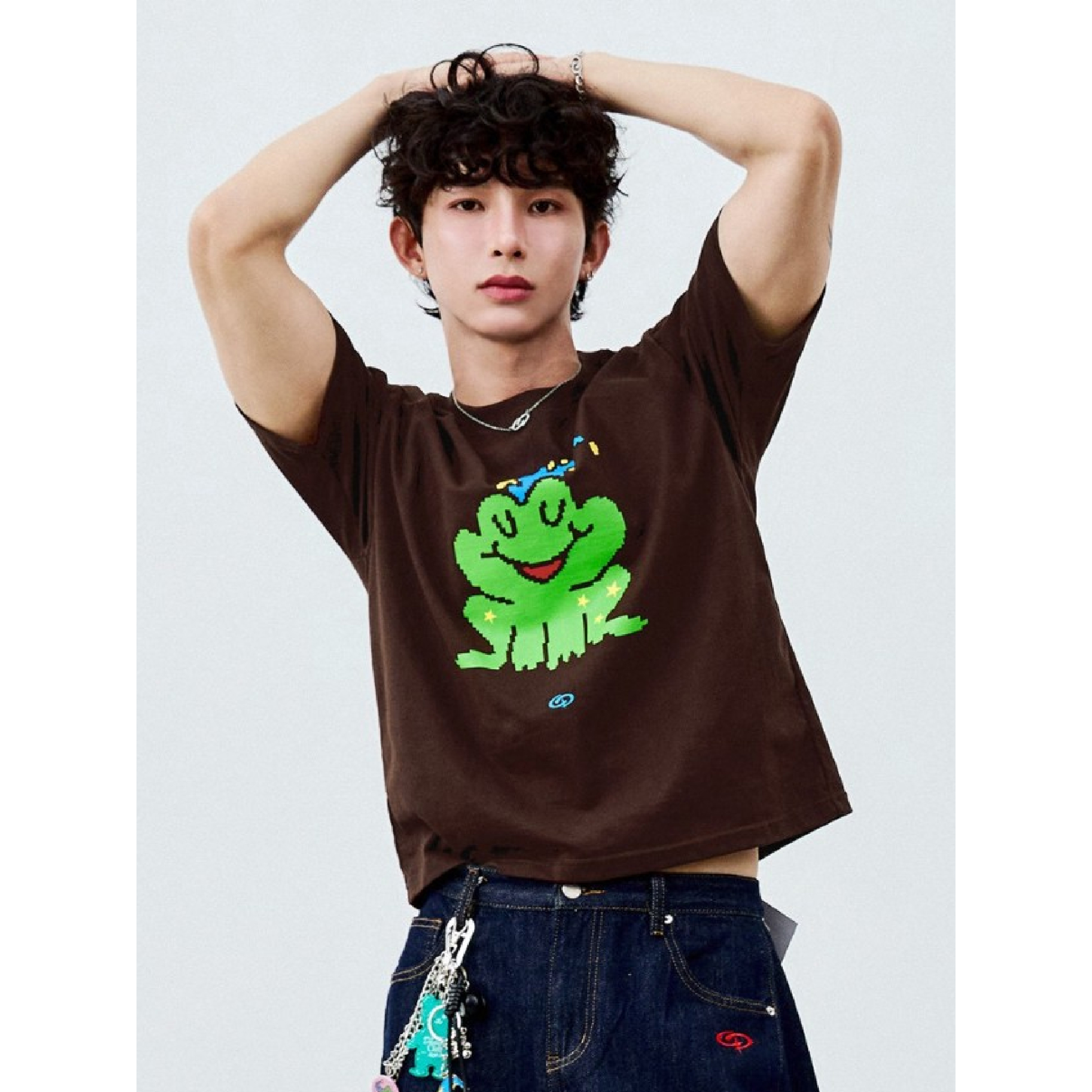 DADDY CLUB Wiggling Frog T-shirt