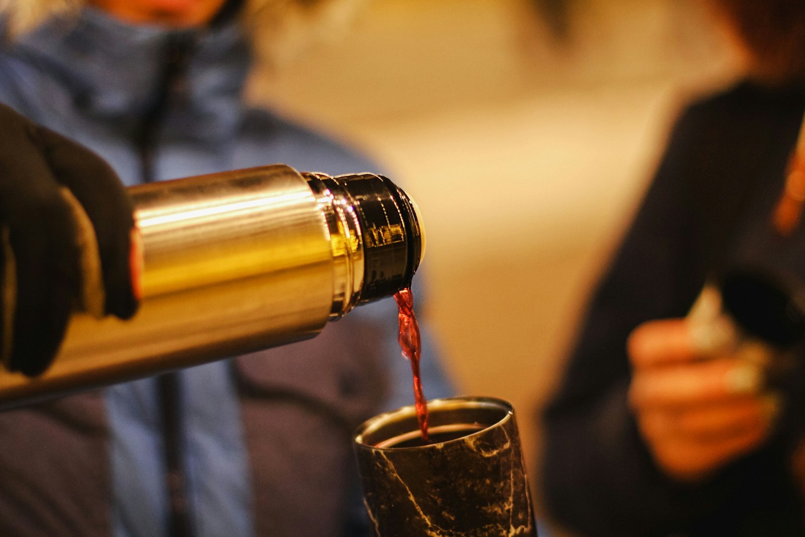 隨行杯 保溫杯 熱飲 秋冬 情境
