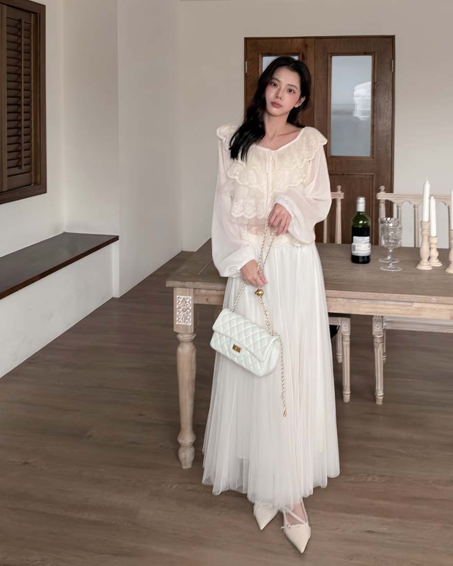 LINA LINA精緻甜絮層次刺繡網紗蝴蝶結上衣-氣質杏
