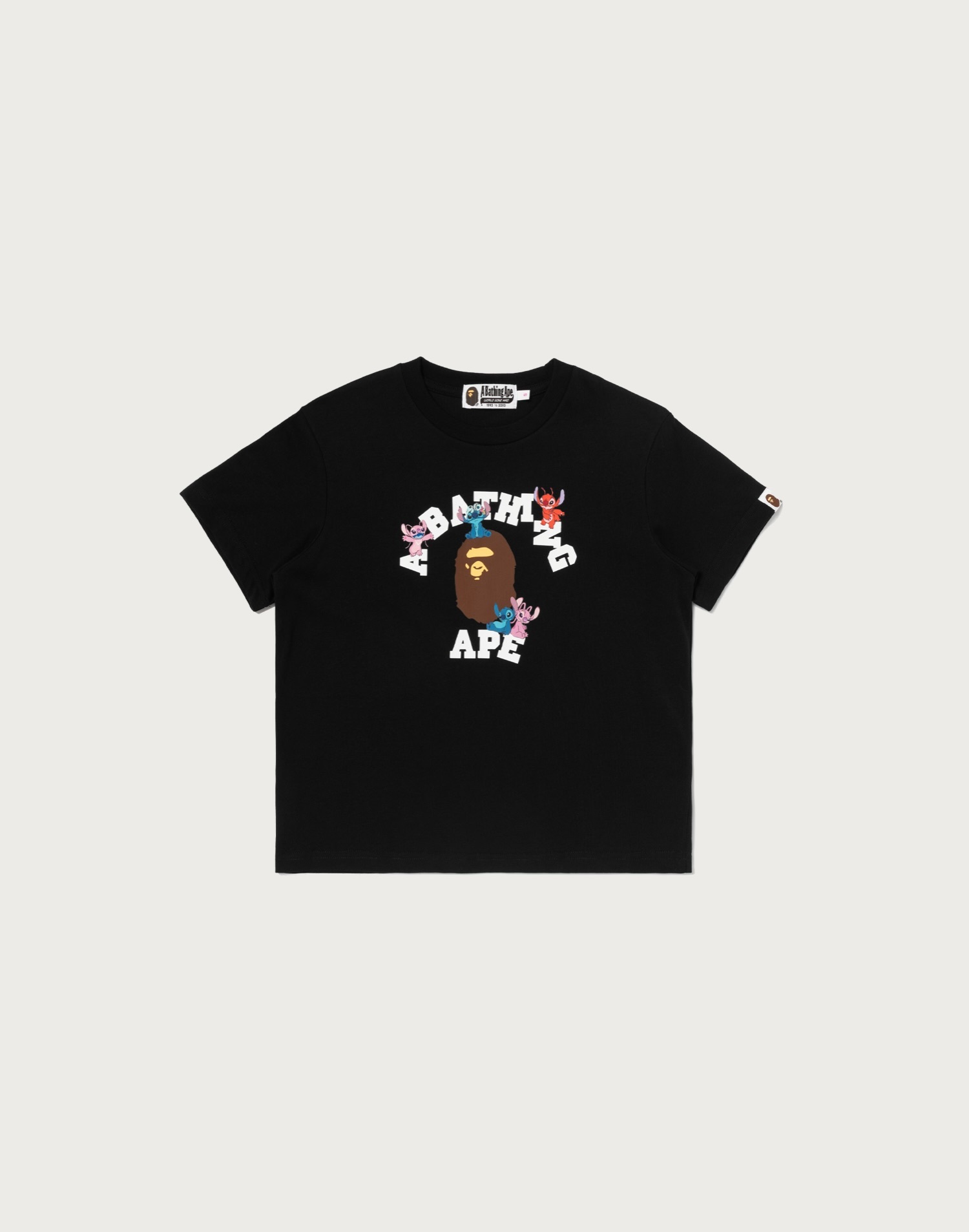 2026AW A BATHING APE BAPE X DISNEY STITCH AND FRIENDS COLLEGE MINI TEE 猿人 史迪奇和朋友 女款 短版 短T 現貨 1M73209901