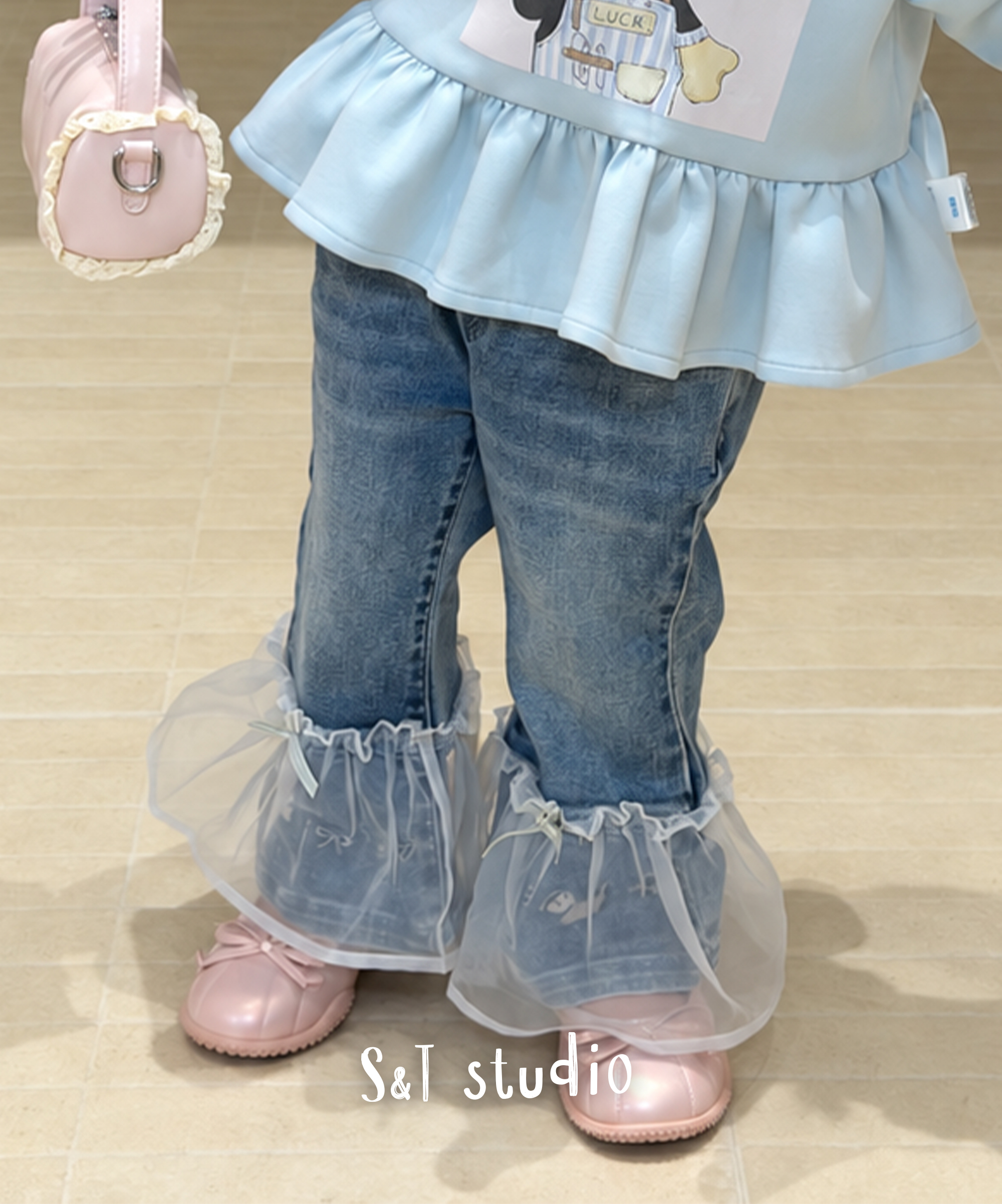 韓系下擺紗刺繡牛仔喇叭褲(90-130)