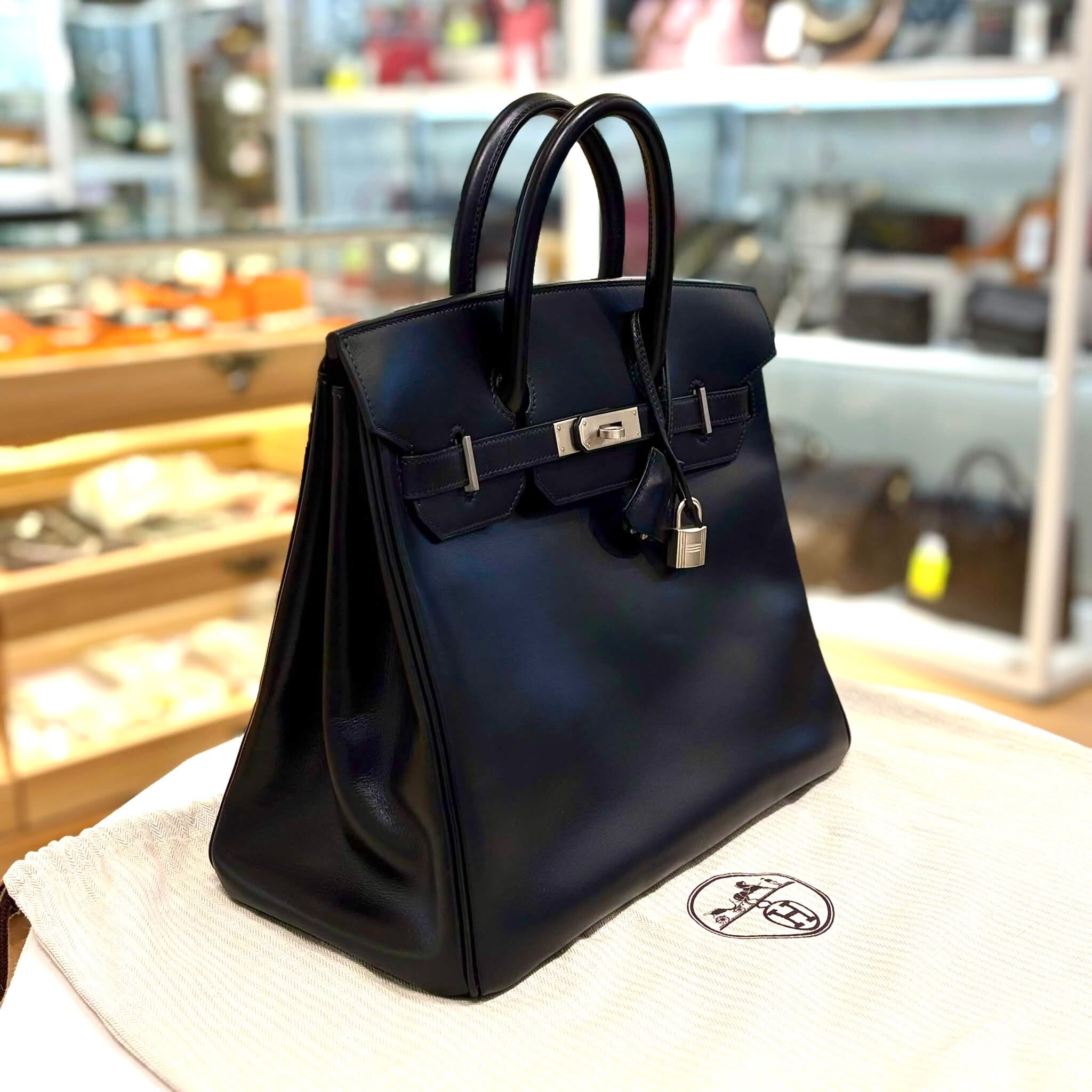 99%NEW USED HERMES BIRKIN HAC 32, 黑色BOX皮, 磨砂銀扣, Black Box Calfskin, PHW, #B32 #香榭站正品