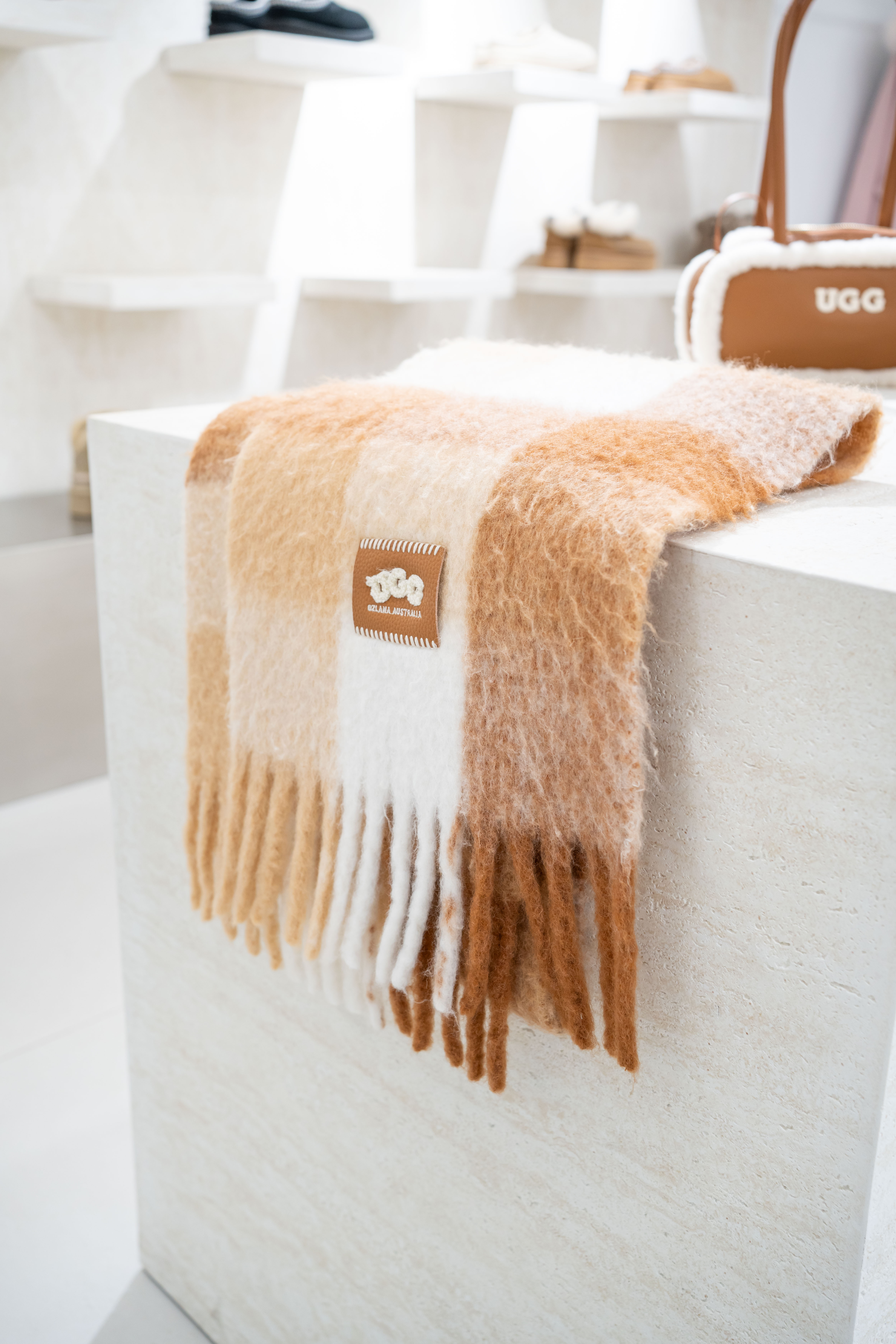 UGG Ozlana Scarf - Creamy Chestnut