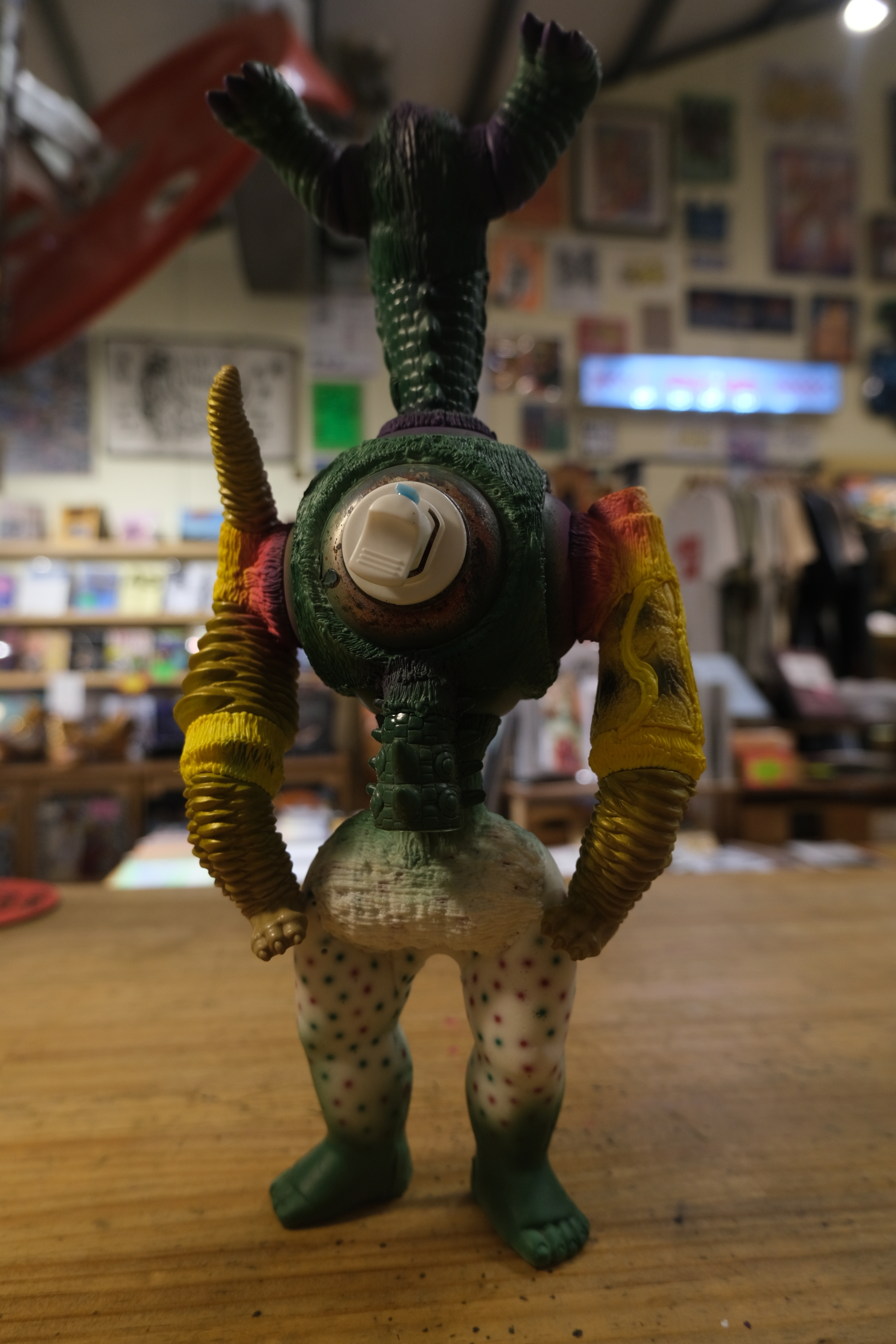 Spray Paint Toy 沖繩藝術家 噴漆怪獸 12" #4