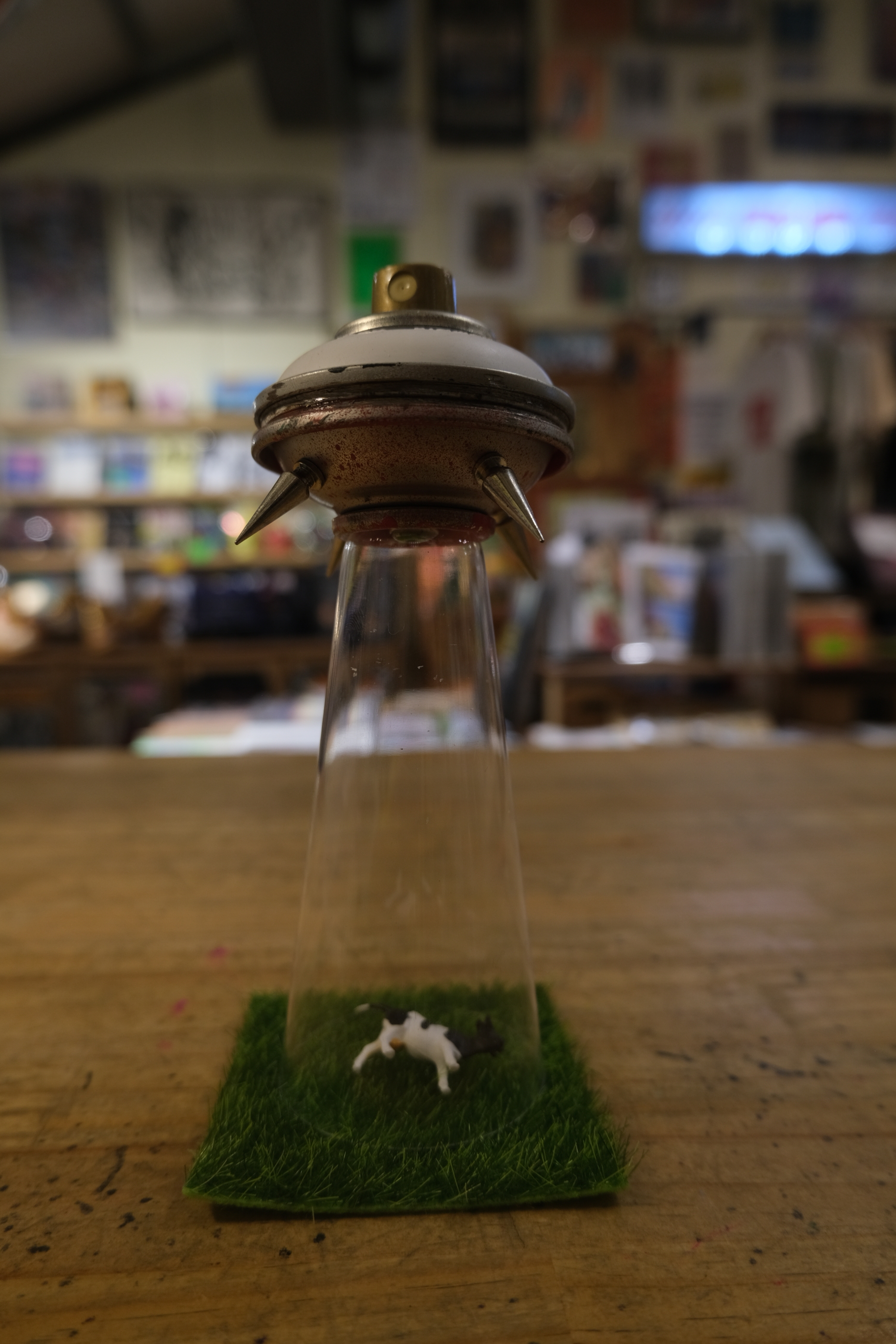 UFO DISPLAY 沖繩藝術家 噴漆幽浮