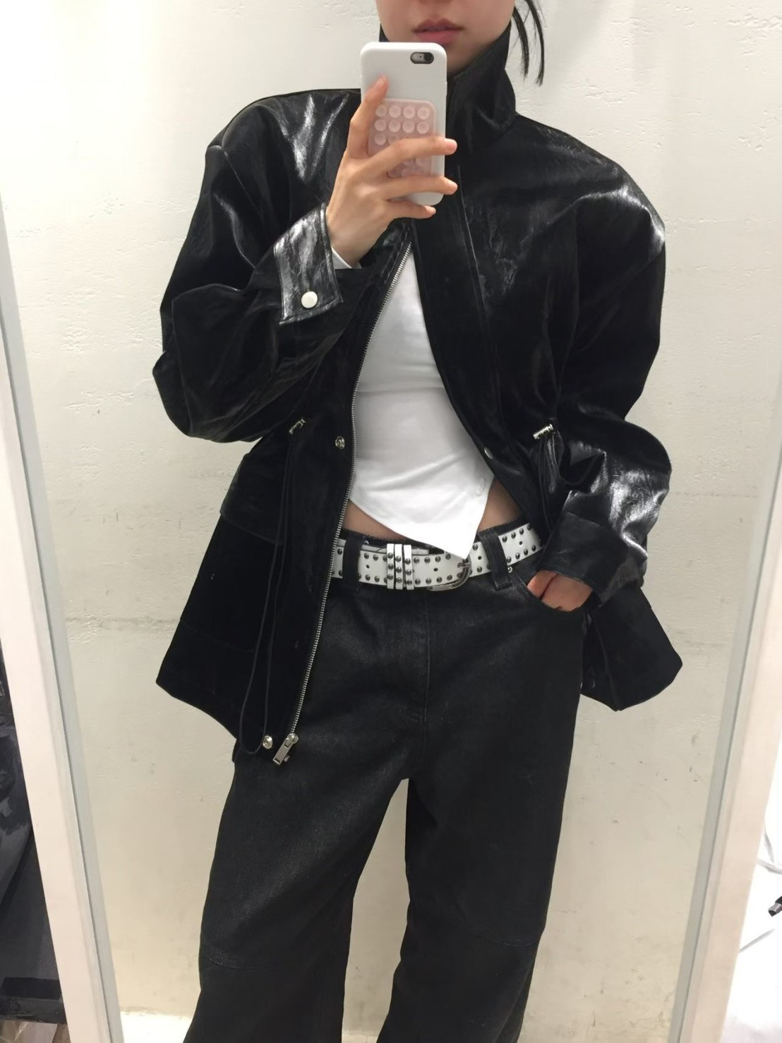 黑色收腰光澤夾克