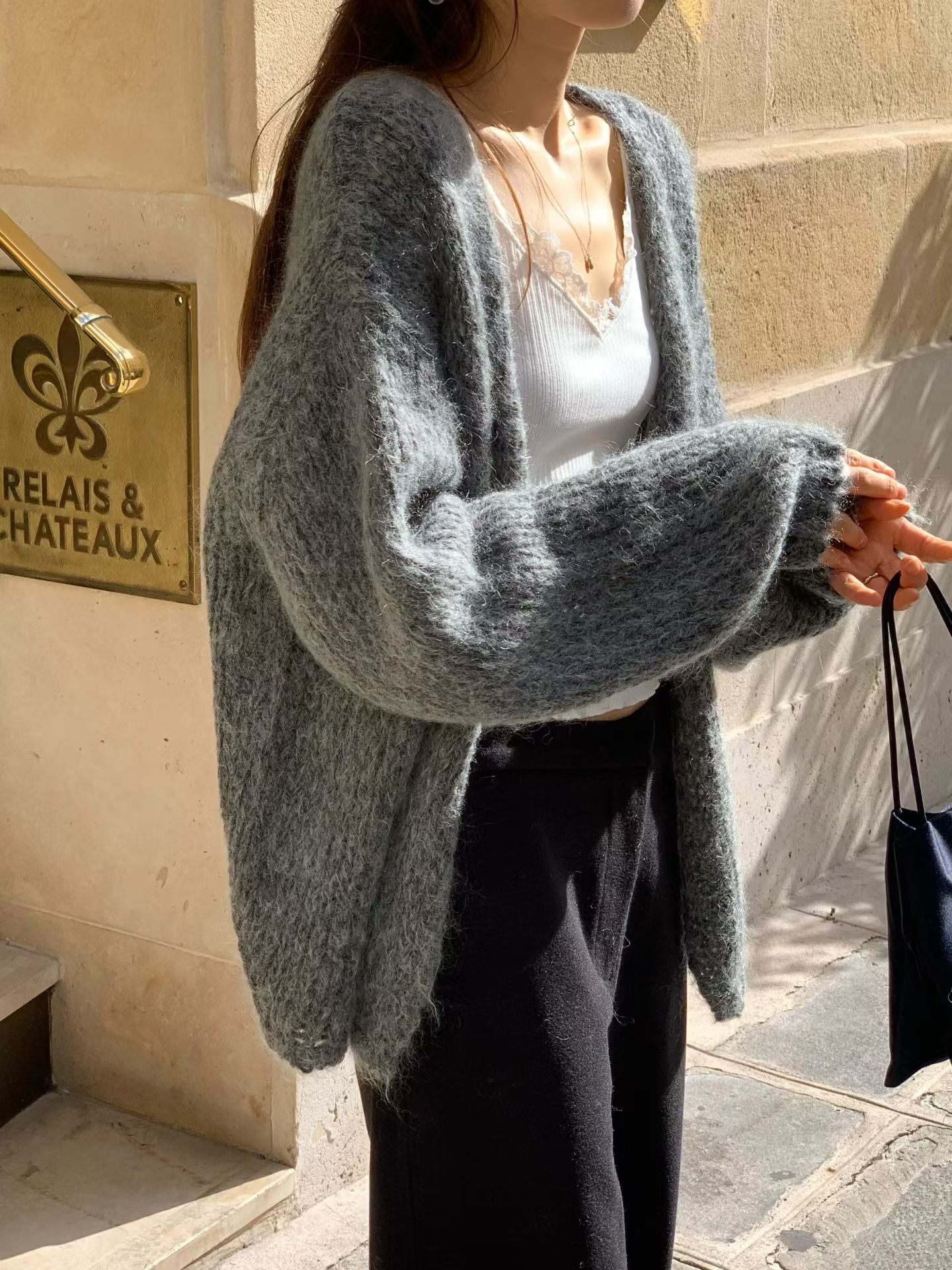 OU2608 Grain mohair cardigan