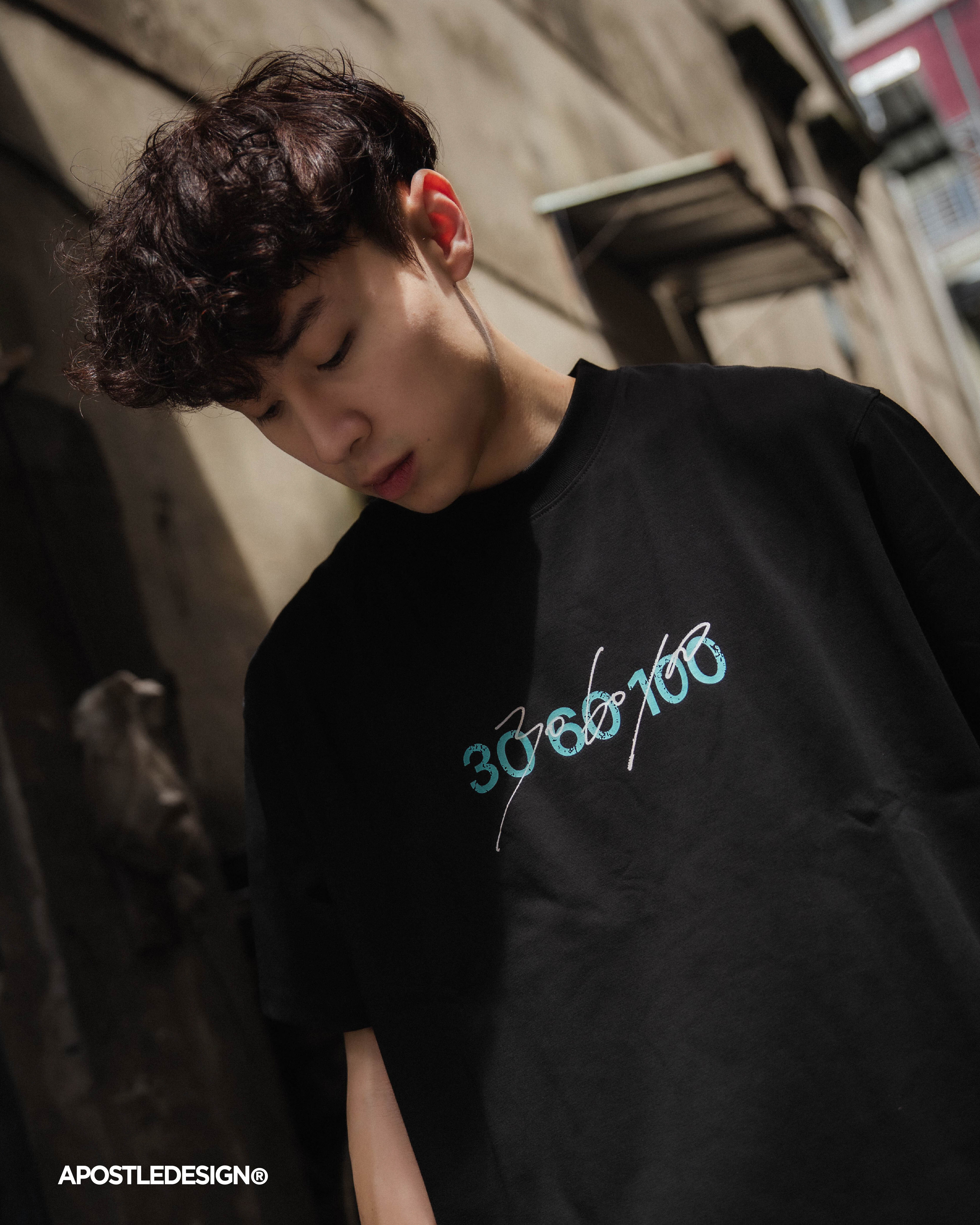 Apostle SOM-03 "A HUNDRED TIMES" Graphic Tee