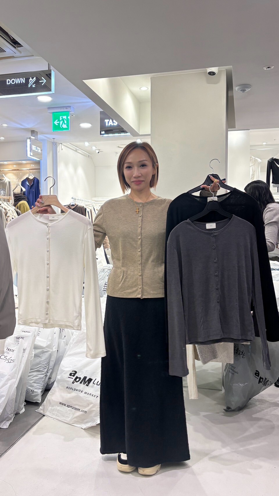 TT7232 包布扣薄長袖外套