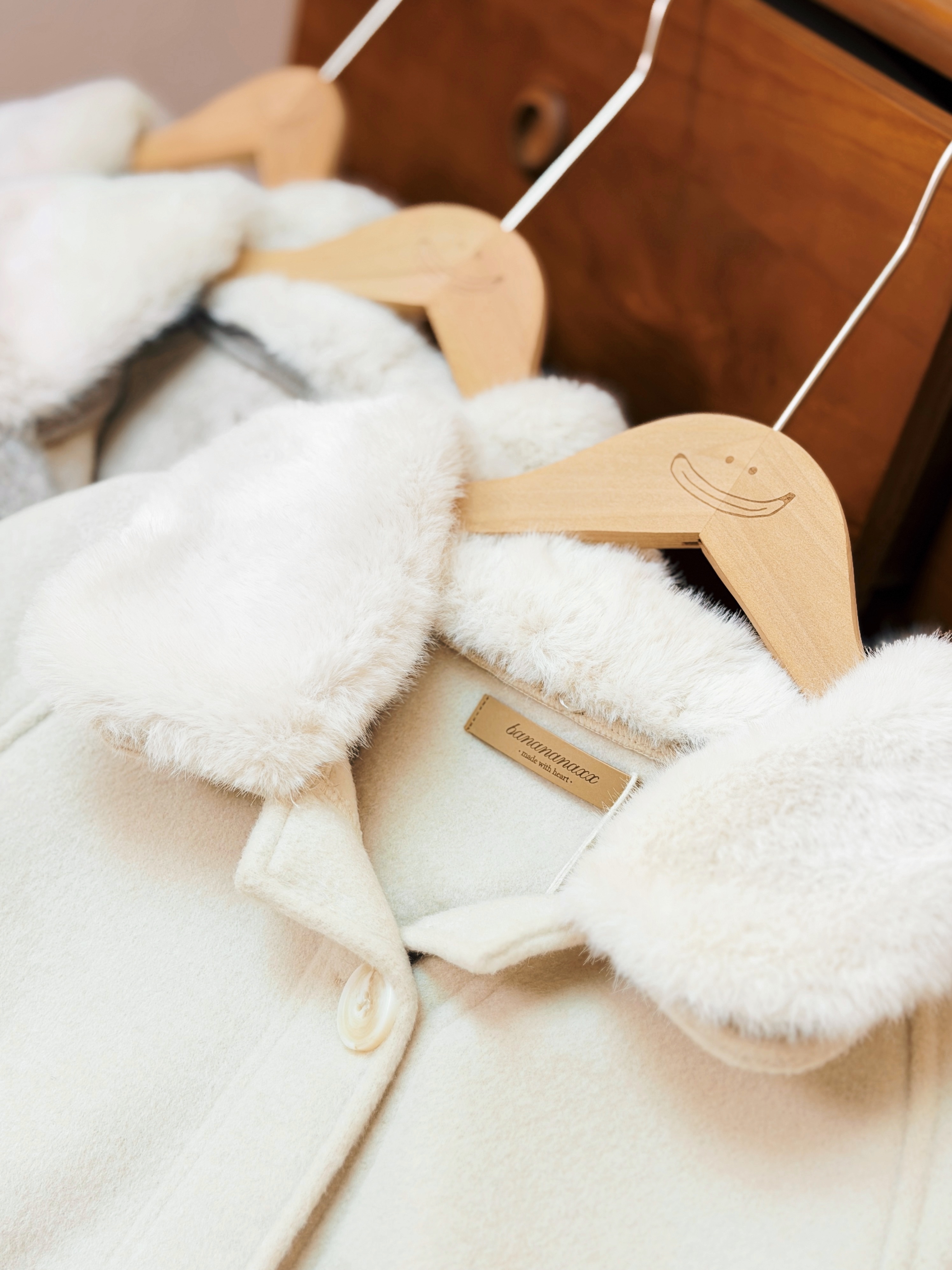 三色 / Premium混羊毛厚絨可拆毛領大衣 / Premium Wool-Blend Detachable Fur Collar Coat