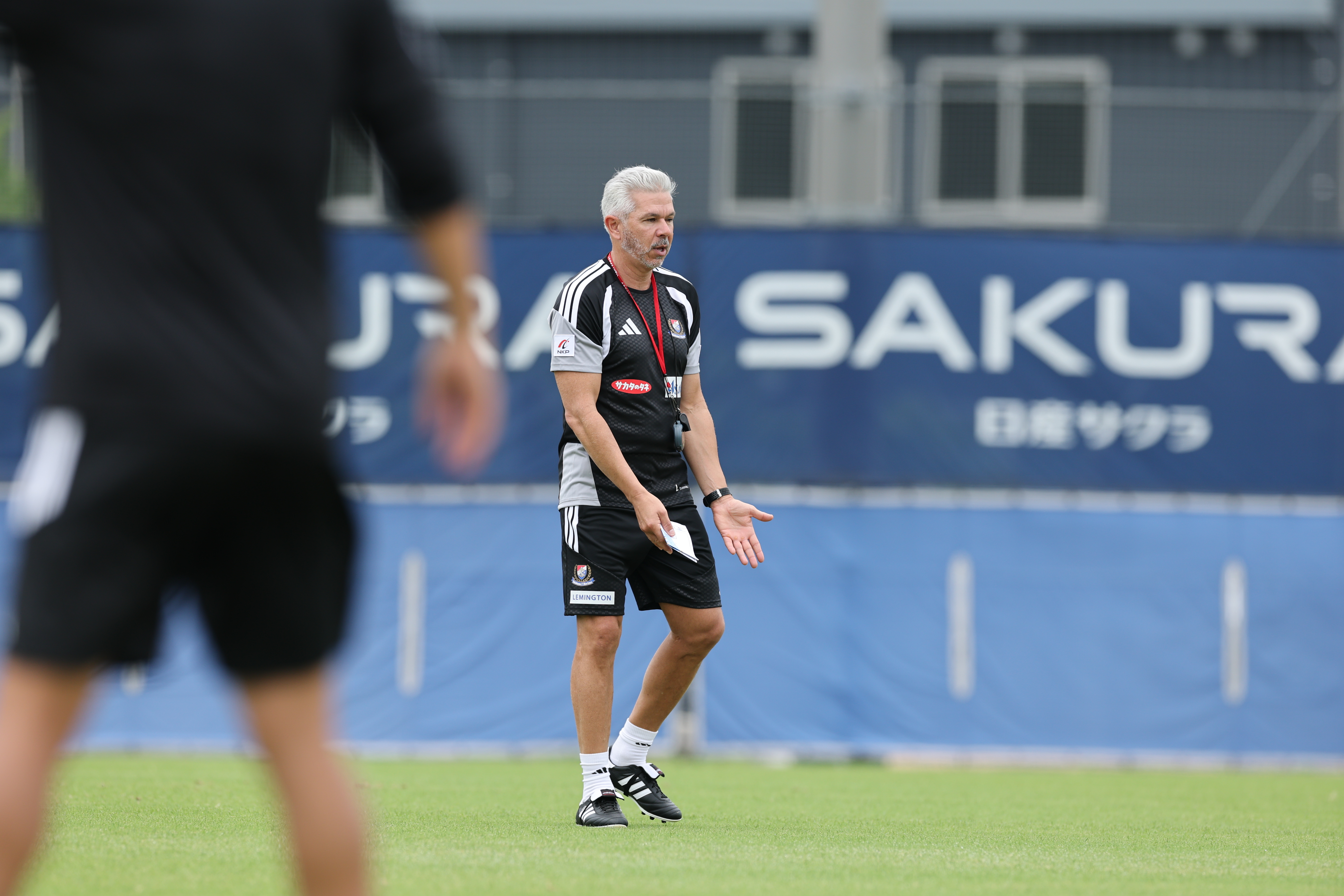 2026 Yokohama Marinos Training SS Top - Black (DIY Version)