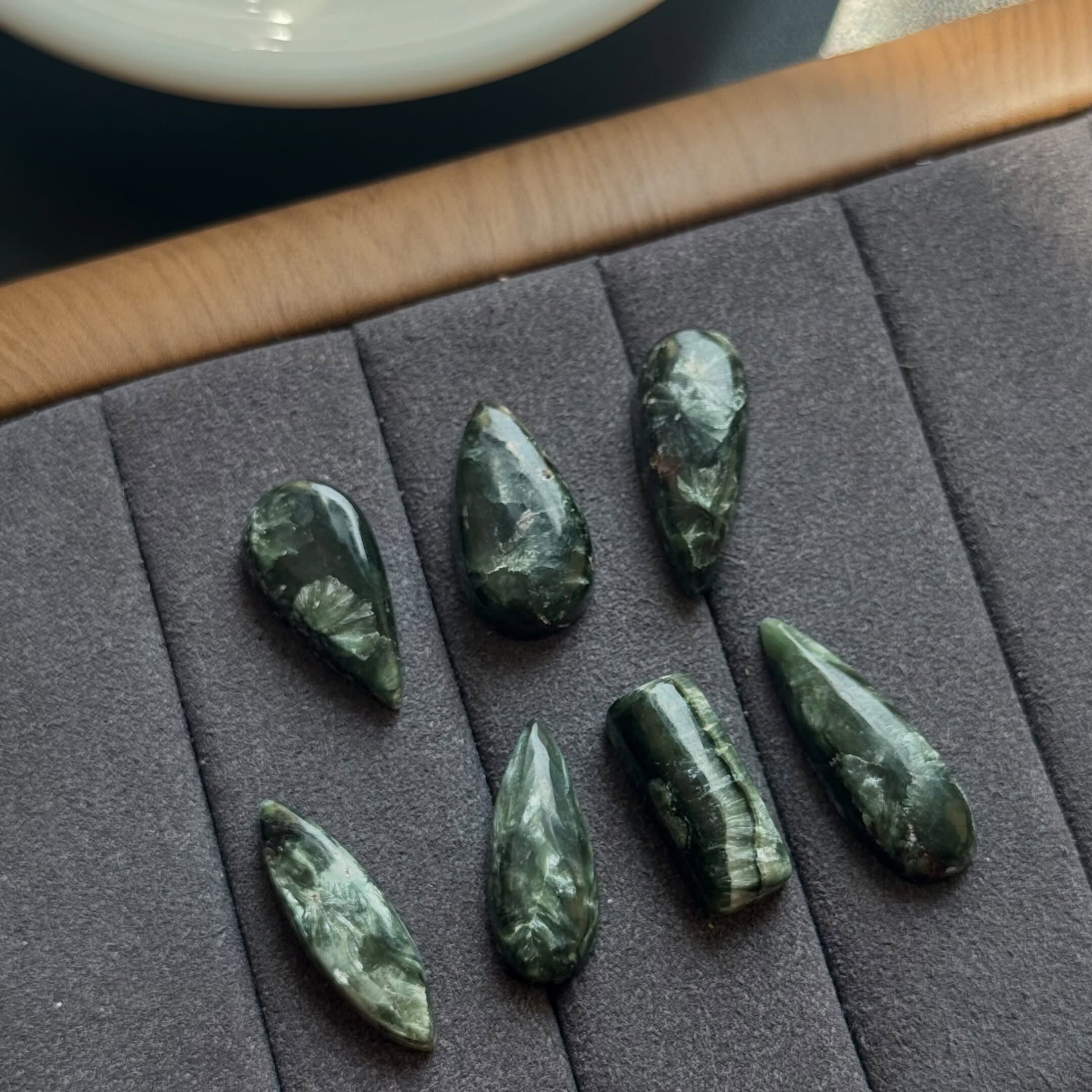 [原石] 綠龍晶 水晶蛋面