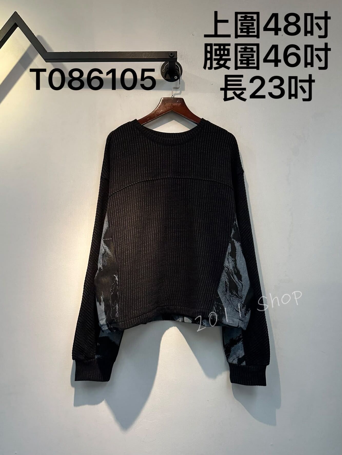 特色花紋條紋拼布TOP  上圍48吋 腰圍46吋 長23吋  T086105