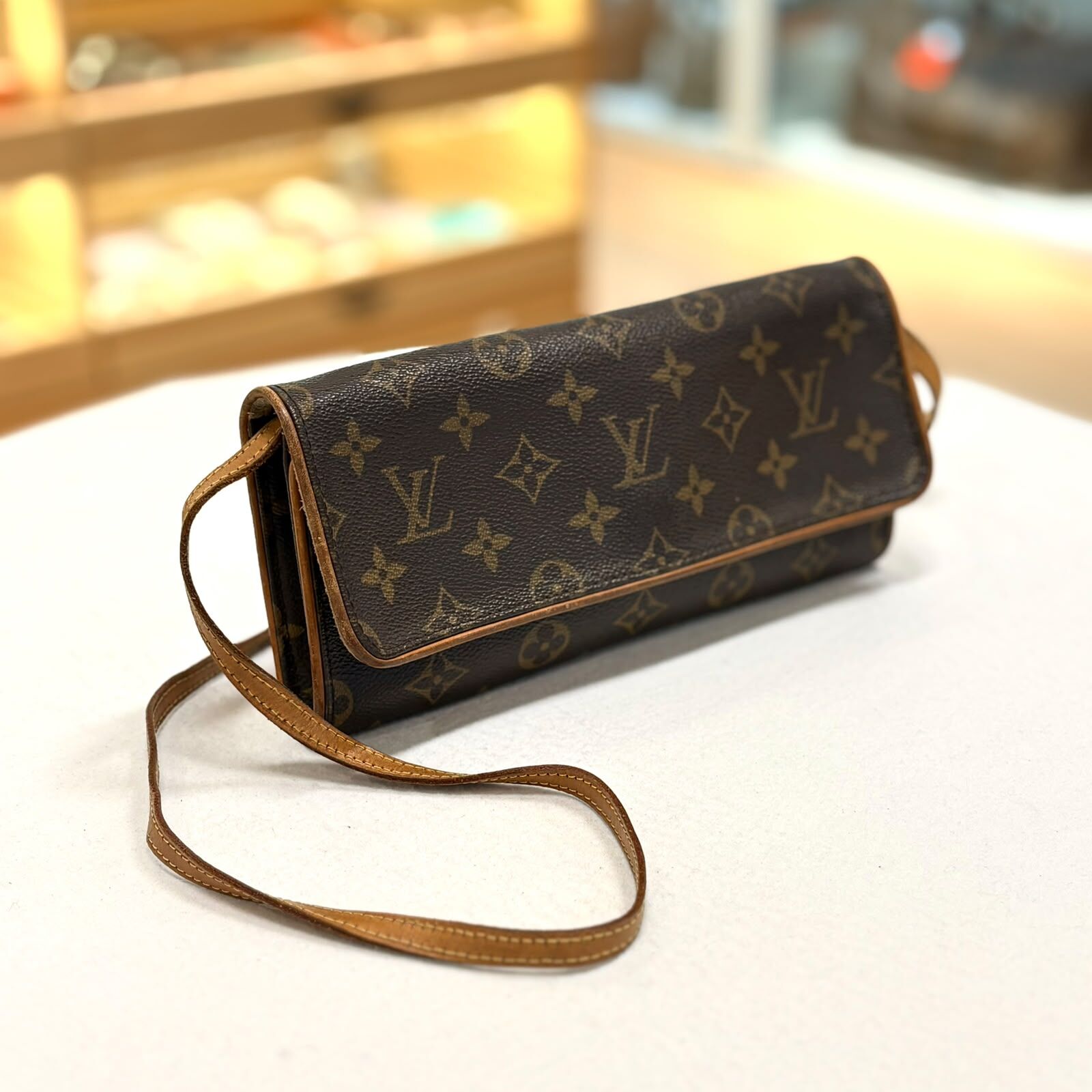 85%NEW USED LV信封包, M51852 ,啡色帆布老花, Monogram Pochette Twin GM, #香榭站正品