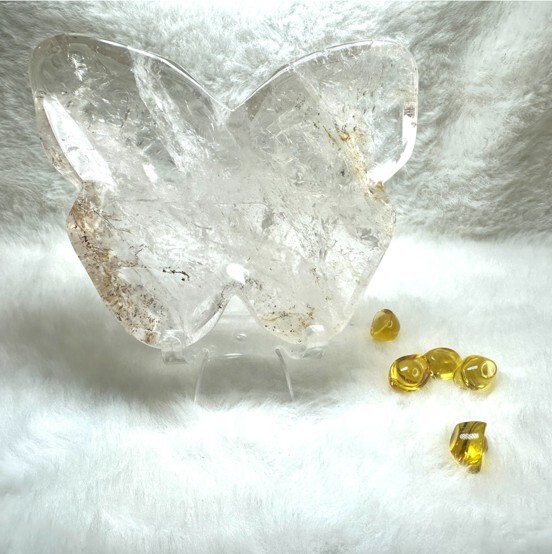 (T) 巴西白水晶蝴蝶碟 (大) (黃/紅膠花共生) (隨機發貨) - 水晶 #A20 #2110SA