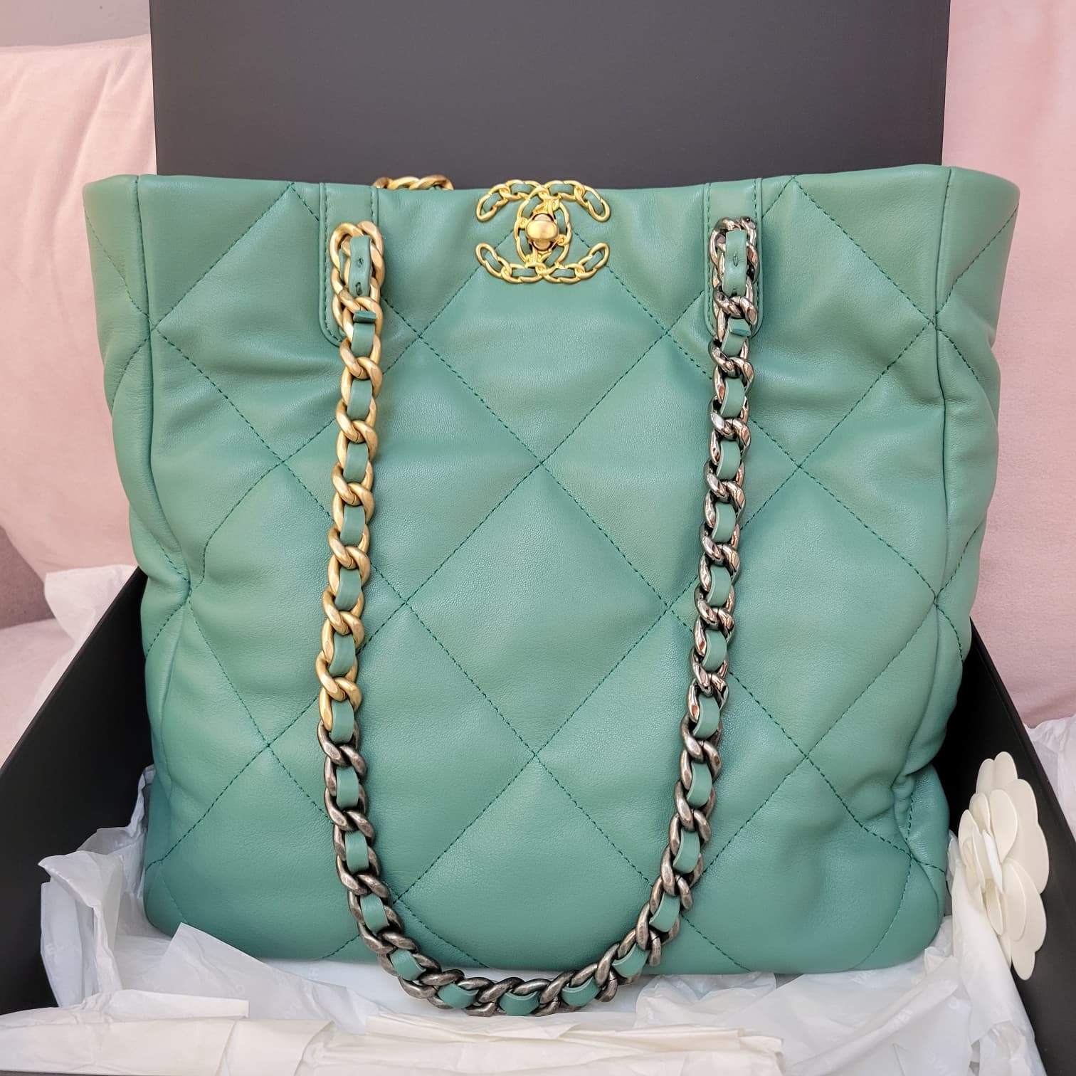 STAFF SALE CHANEL 19 TOTE BAG GREEN