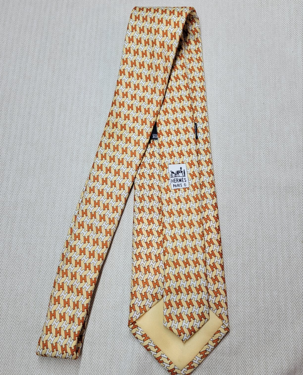 HERMES H au Cube 00525T03MA TIE ORANGE/JAUNE NO.77