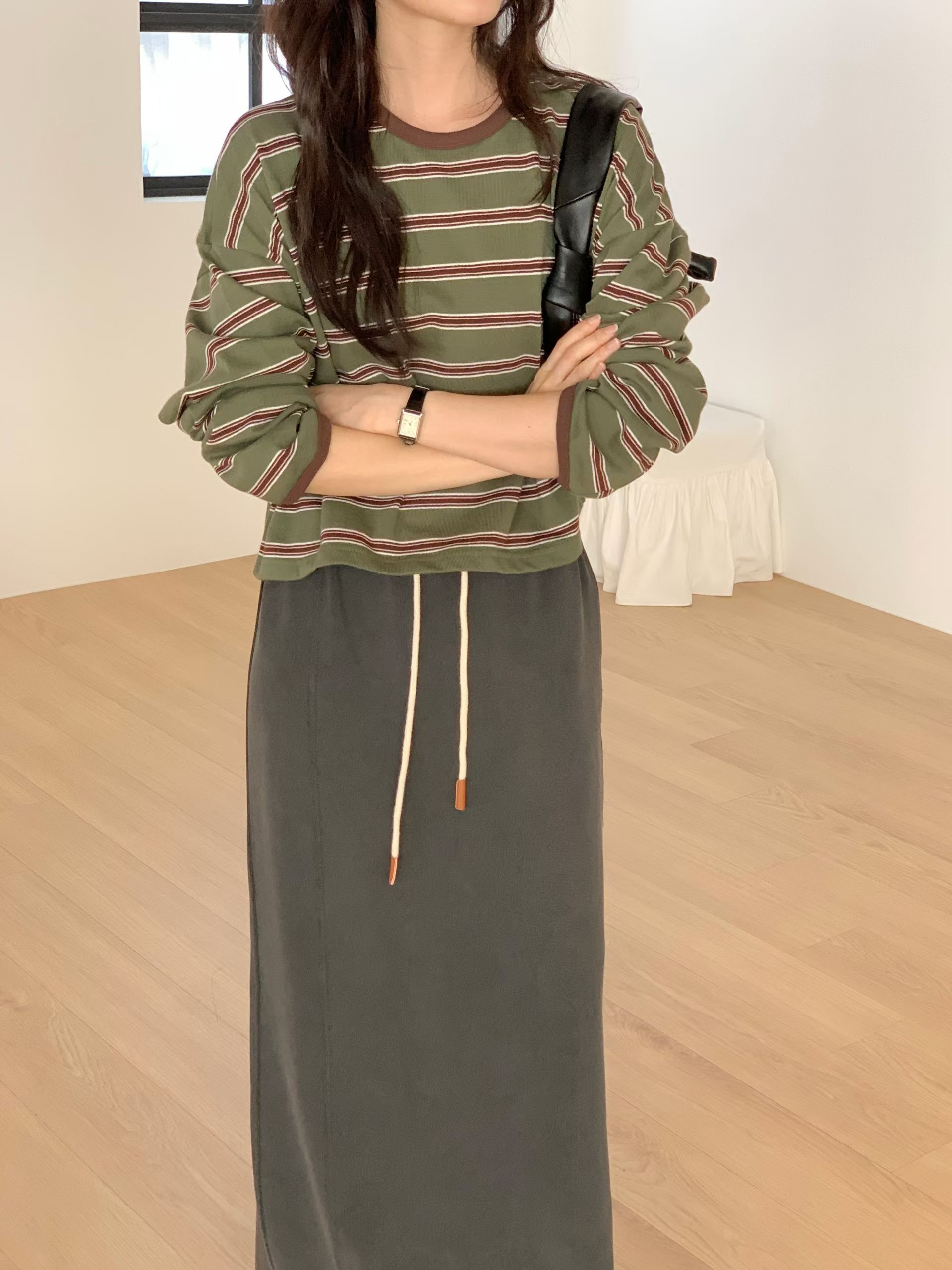 WW26119 Stripe Crop Tee