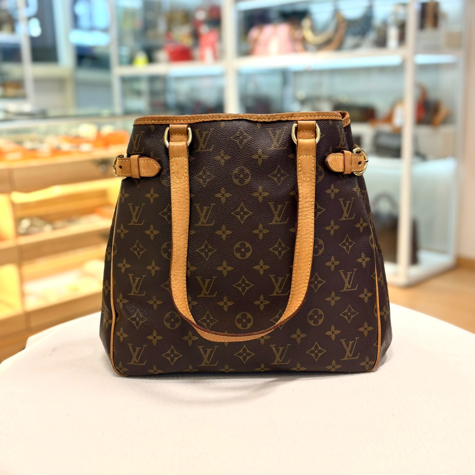 95%NEW USED LV單肩包, M51153 ,啡色帆布老花, Louis Vuitton Monogram Batignolles Vertical, #香榭站正品