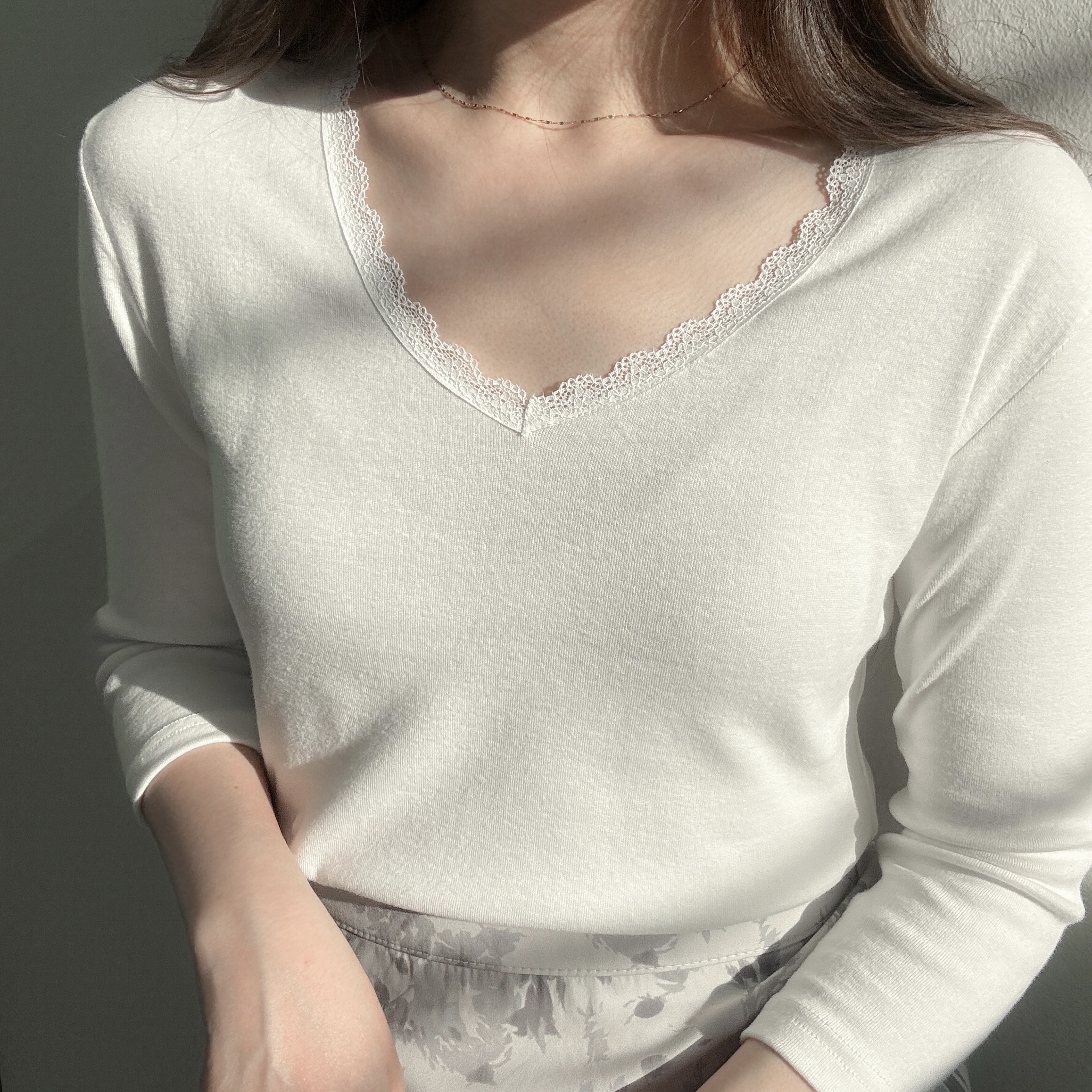 V領中䄂lace top