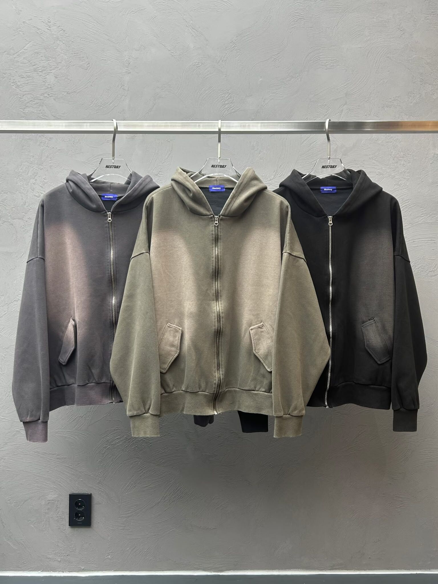 洗水淨色連帽拉鍊外套 Hestory-148JK