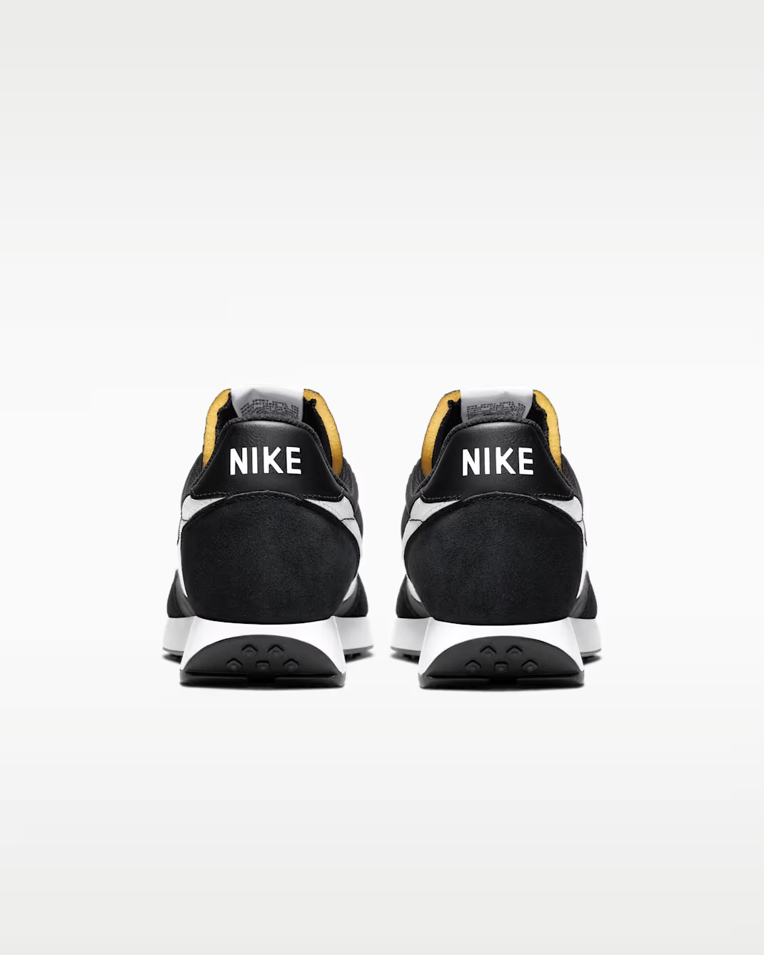(預訂) Nike Tailwind 79 - Black White
