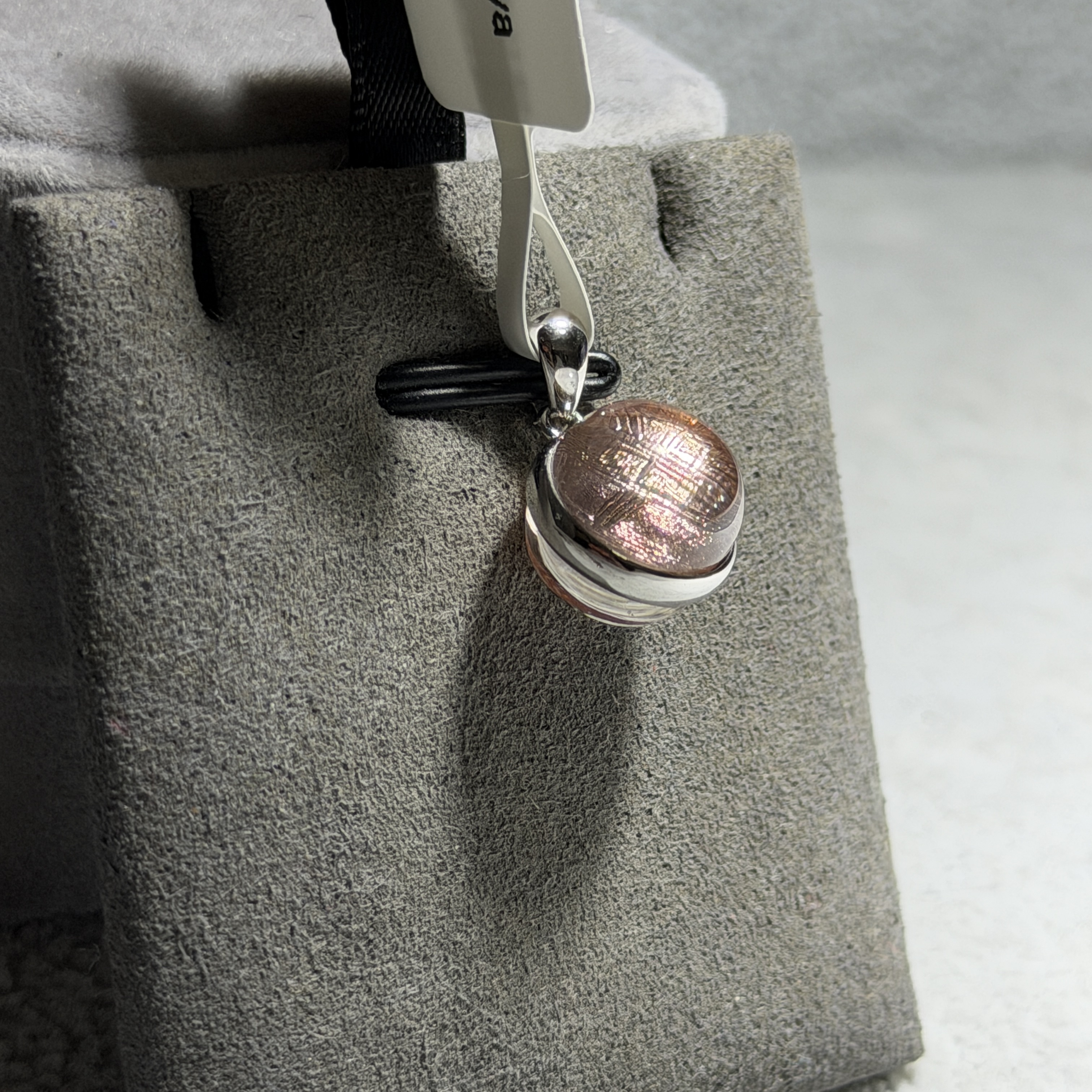 Muonionalusta Iron Meteorite Planet Pendant 10mm GM1692