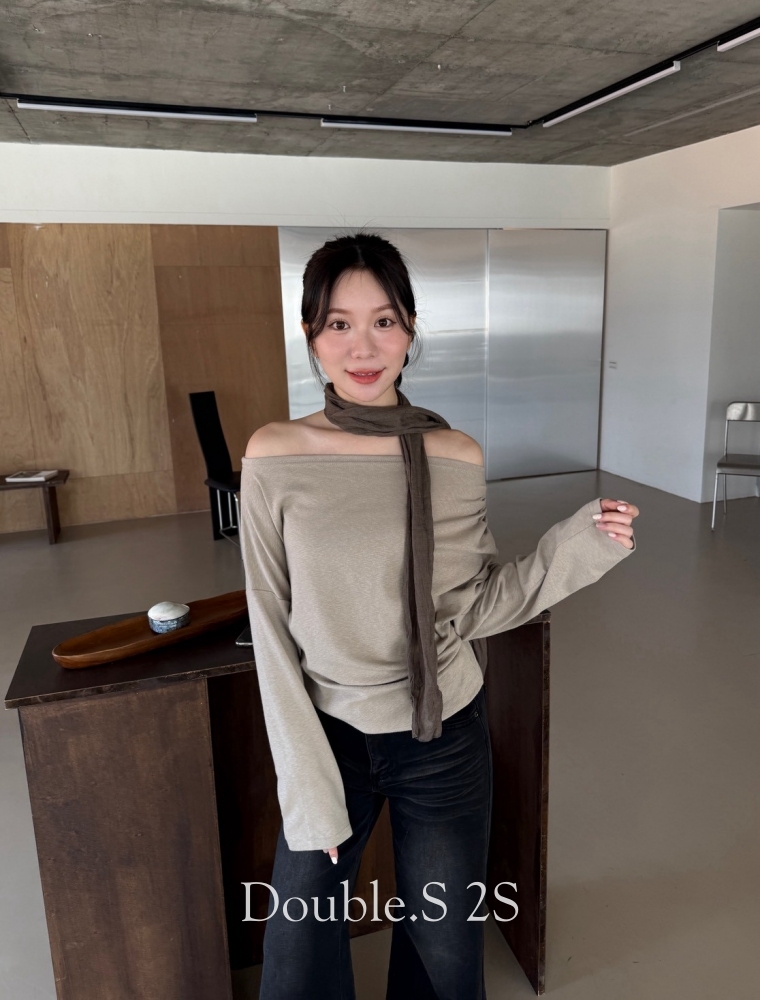附圍巾+寬領厚棉tee*2色