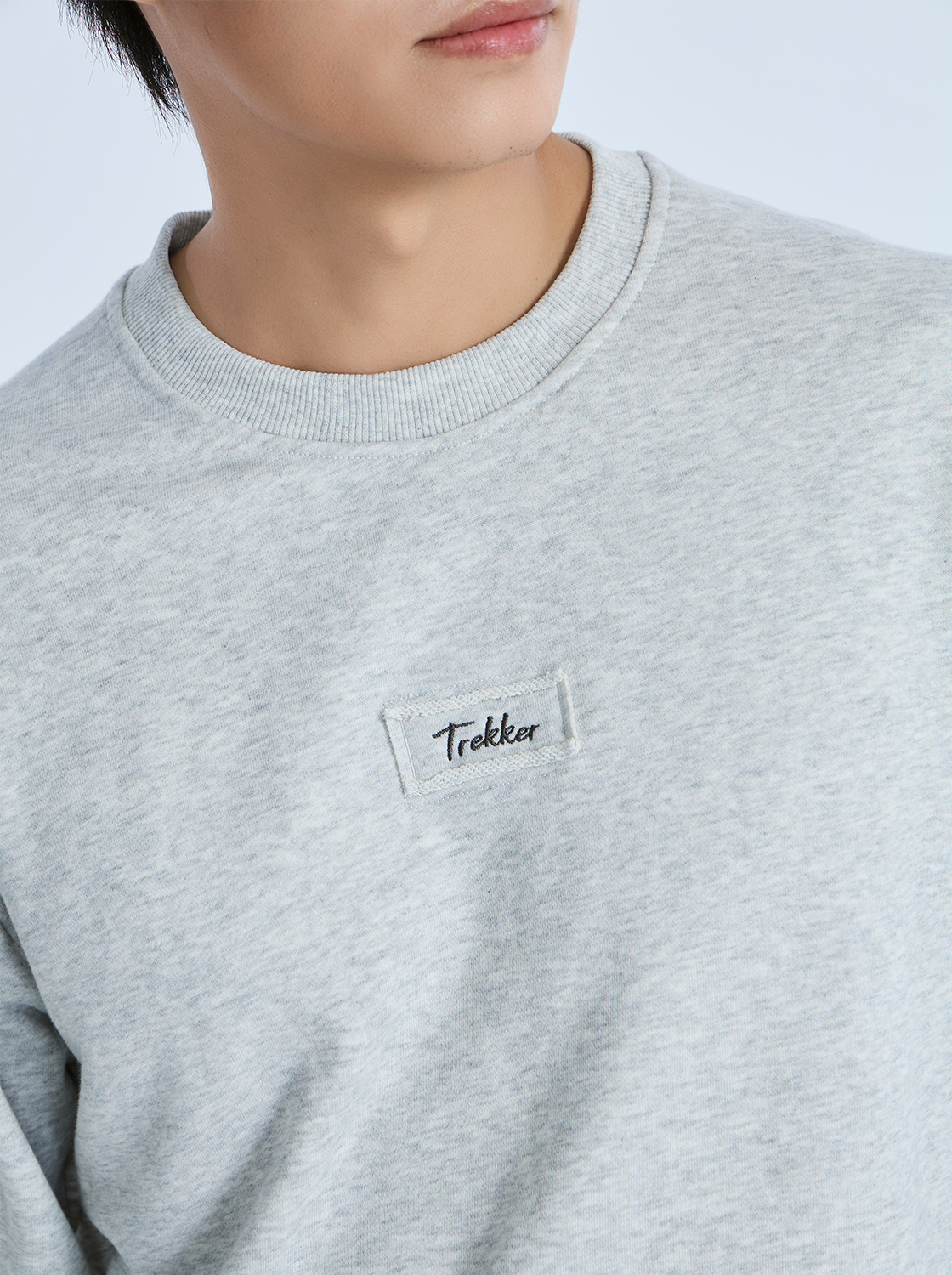 【期間限定】貼布刺繡解構線條大學TEE