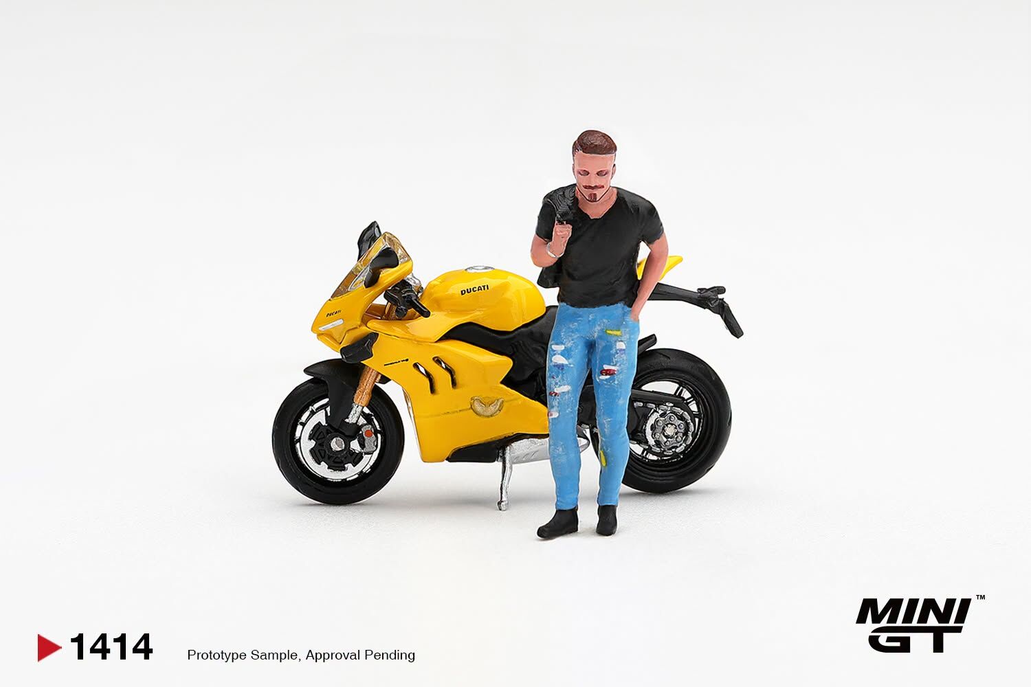 [Pre order] Mini GT #1414 Ducati Panigale V4 S Giallo w/ figure