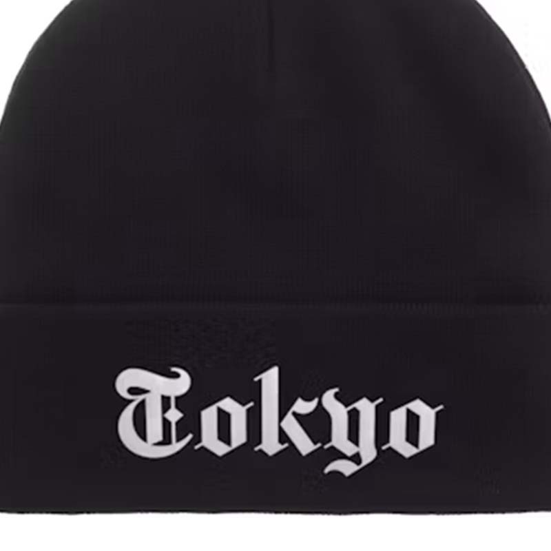 Supreme × New Era Shop Beanie Tokyo 哥德字體  雙面毛帽 帽子 黑色 FW26BN33J-BK [台灣現貨]