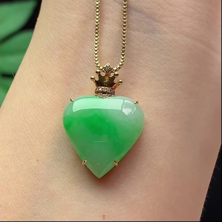 翡翠飄綠愛心吊墜,天然翡翠A玉, 緬甸玉, Jade, Jadeite