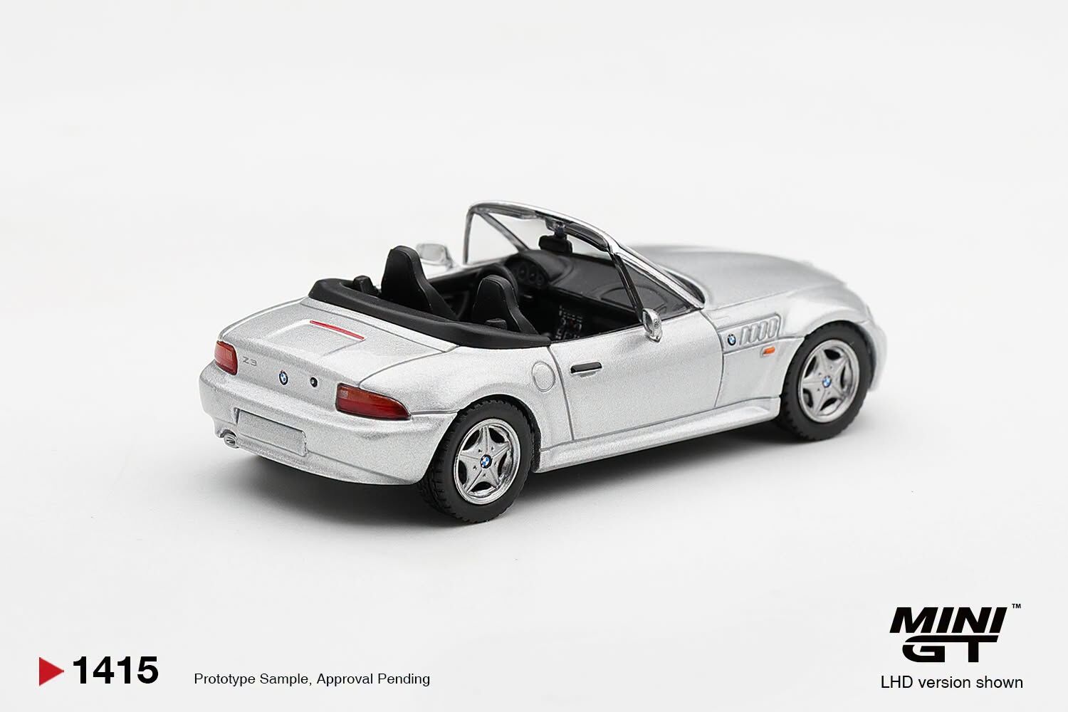 [Pre order] Mini GT #1415 BMW Z3 Titanium Silver RHD