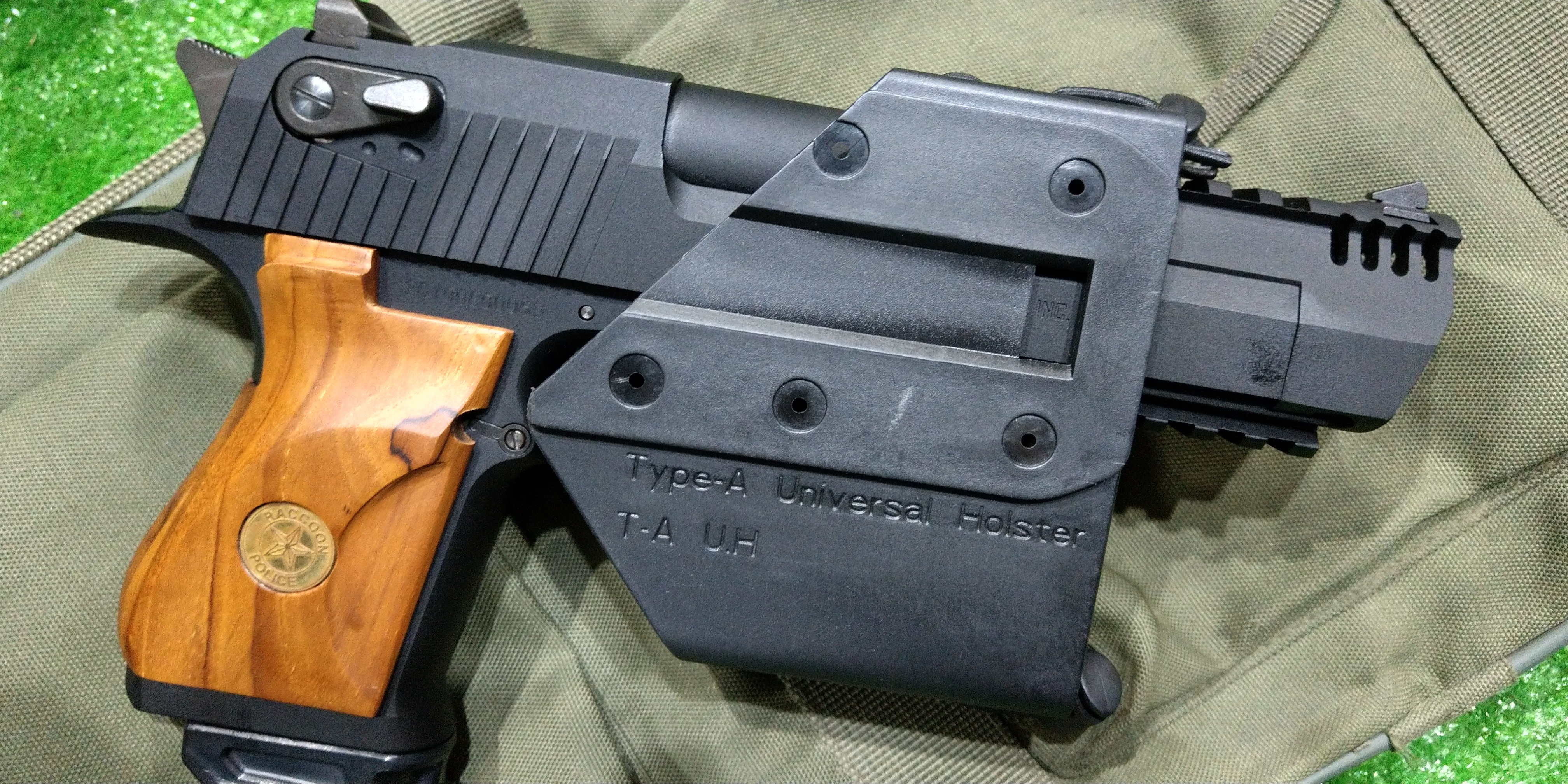 Type-Attack Universal Holster