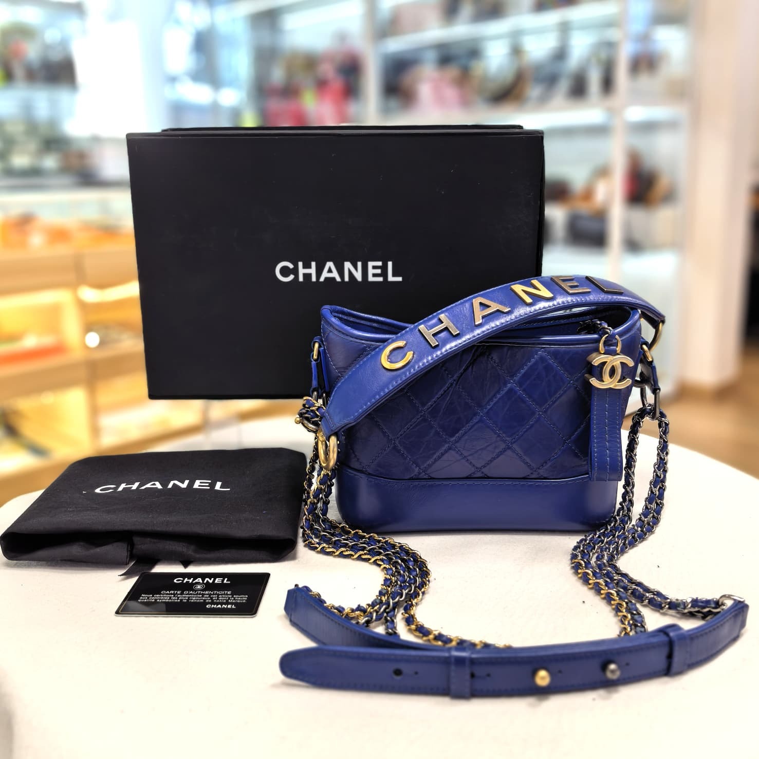特別版!!! 98%NEW USED CHANEL流浪包, AS1582, 彩藍色牛皮, Small Hobo Bag With Handle, #香榭站正品