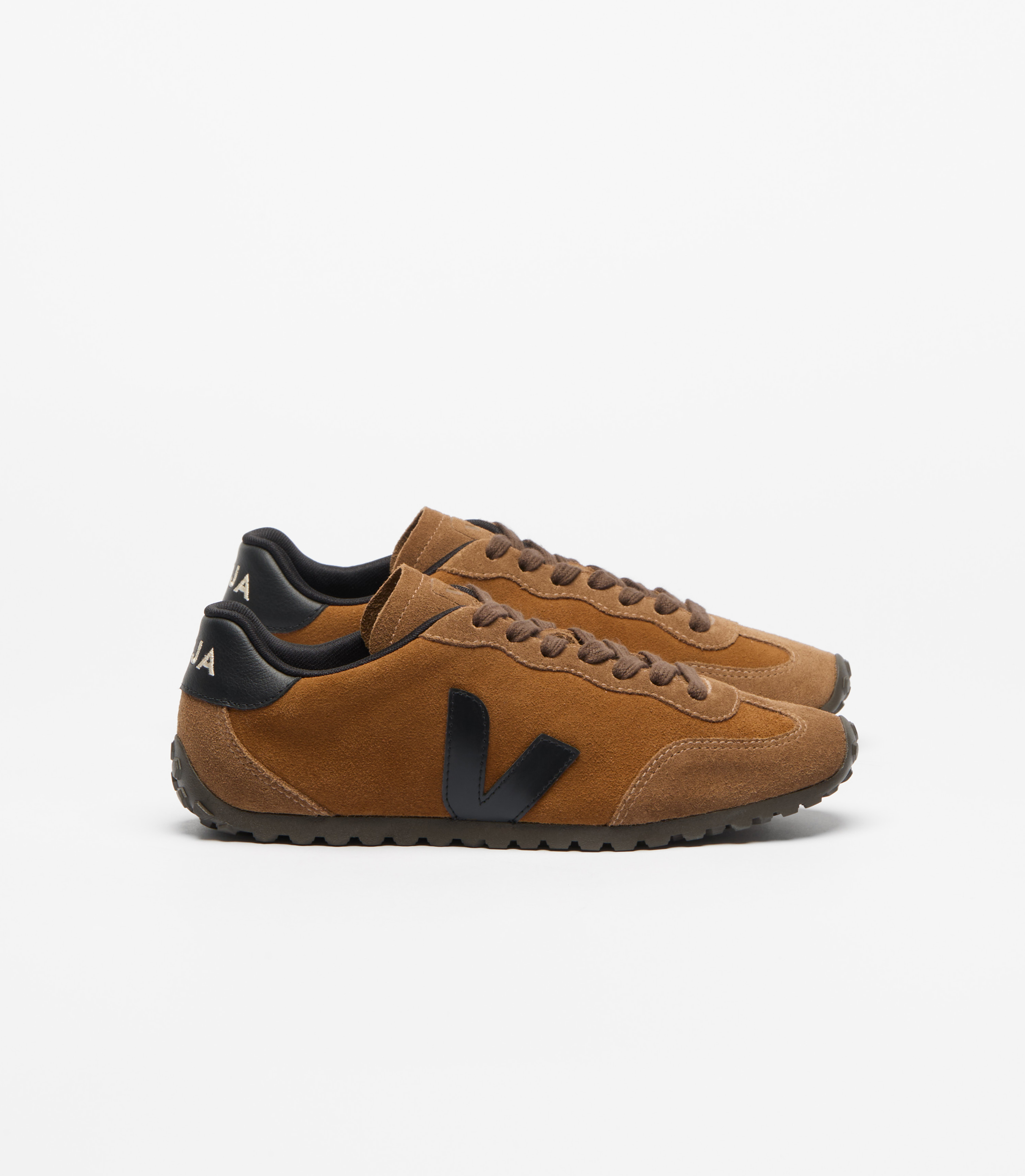 VEJA GT SUEDE COGNAC BLACK