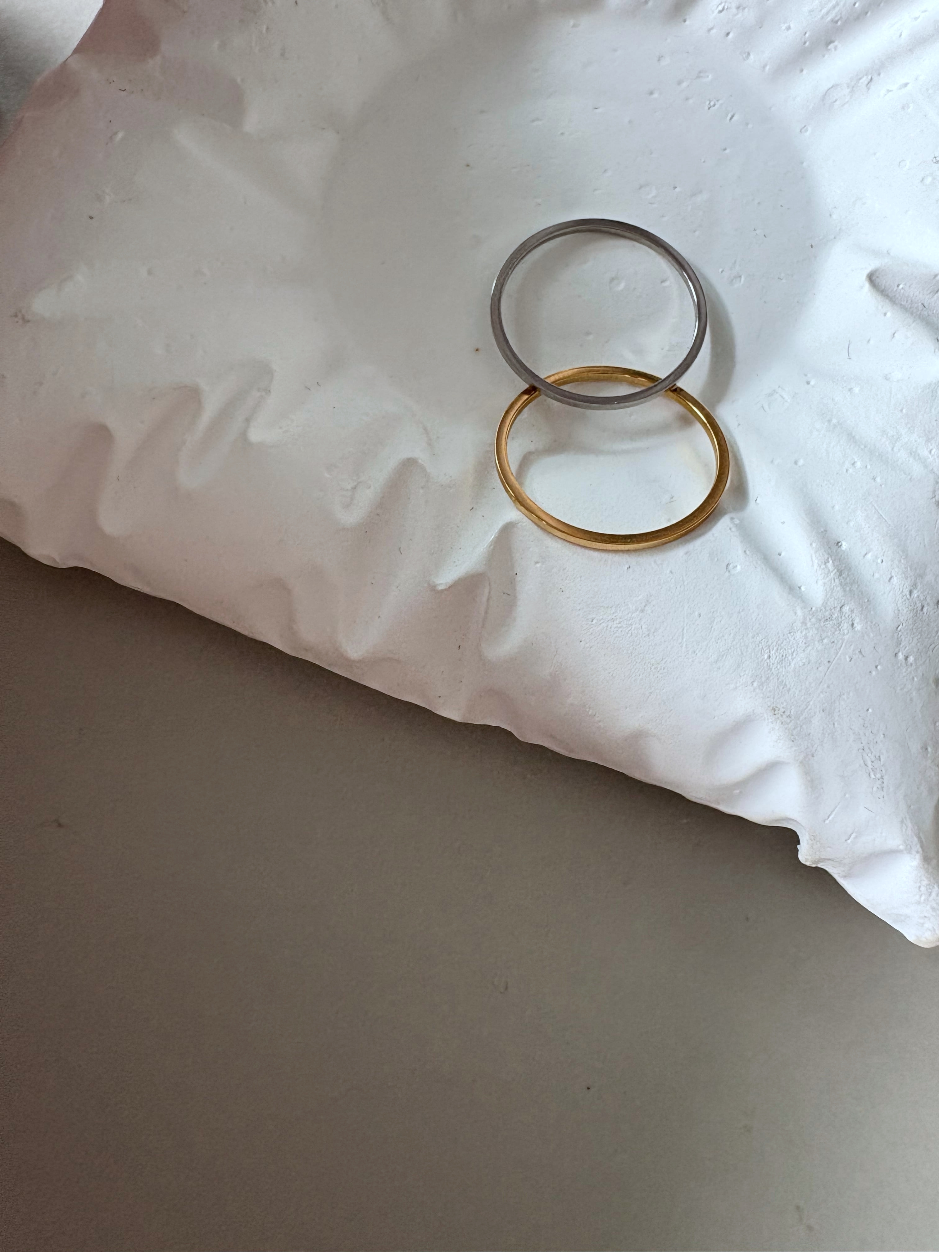simple pinky ring