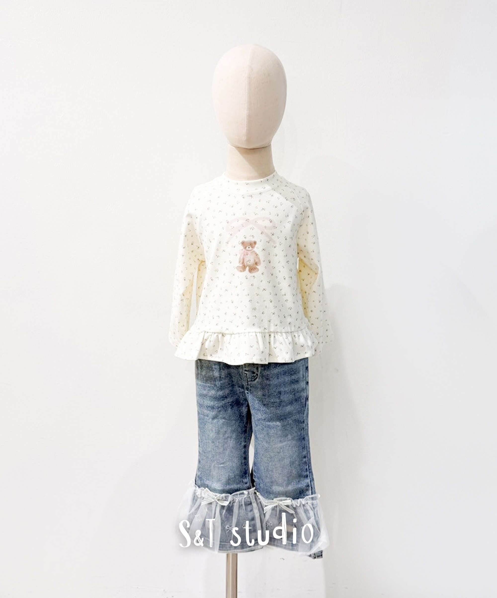 韓系下擺紗刺繡牛仔喇叭褲(90-130)