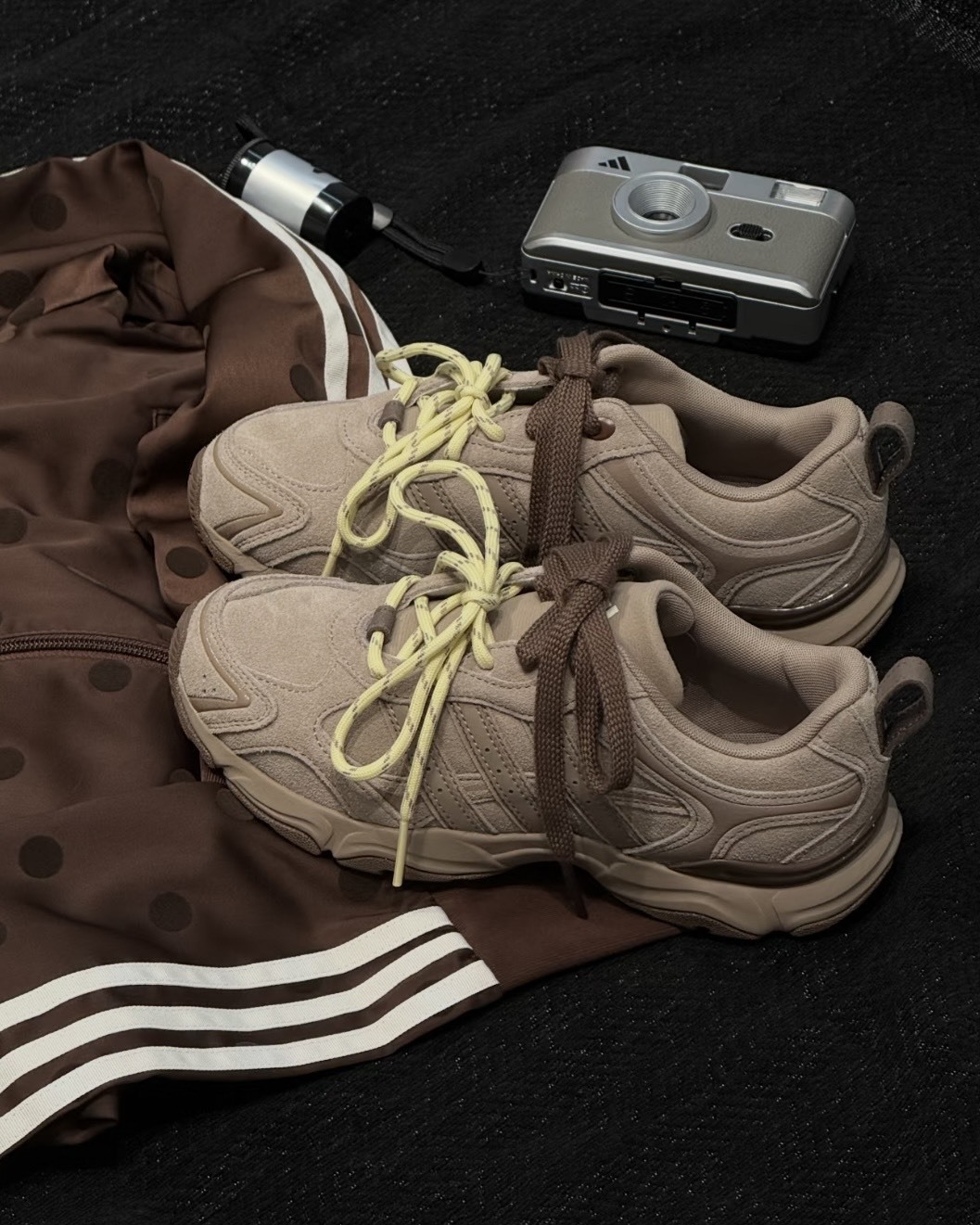 Adidas Whisper Glide 麂皮 雙鞋帶 咖啡色