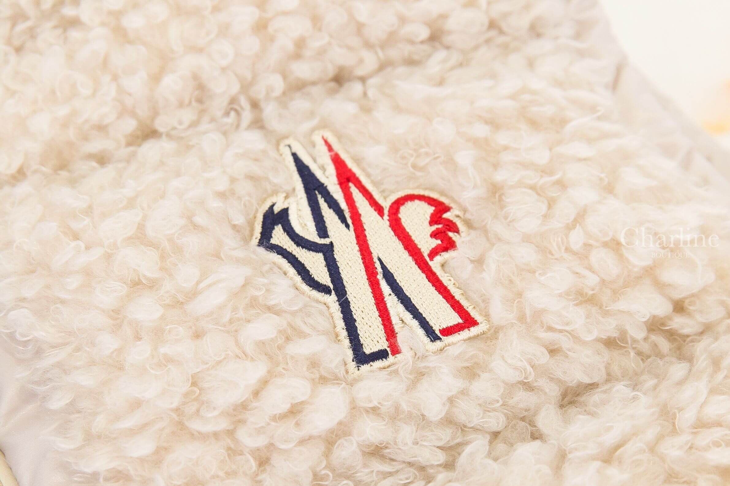 Moncler Teddy Hooded Insulated Gilet 淺米色滑雪系列泰迪絨連帽羽絨背心