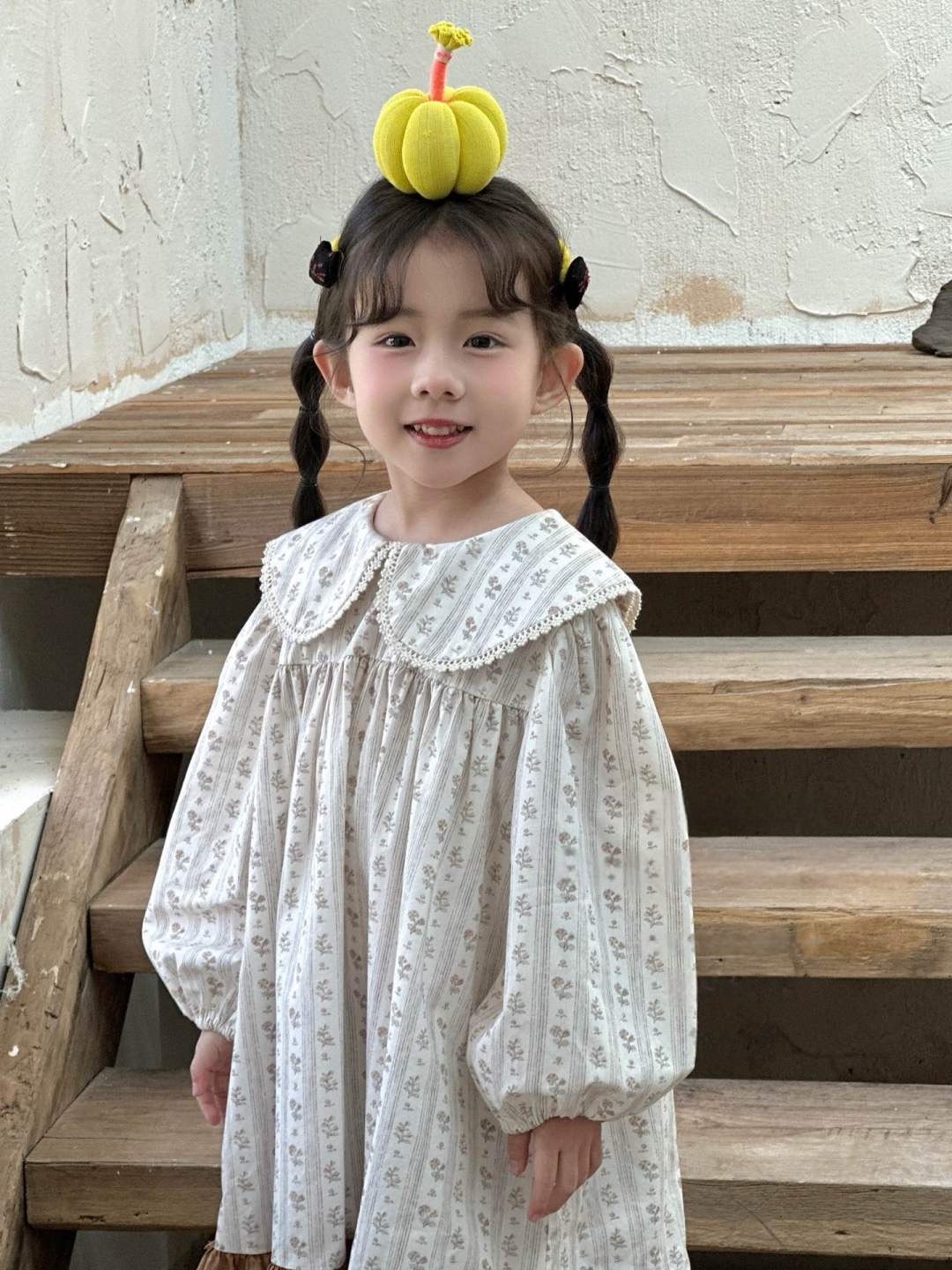 翻領小碎花洋裝