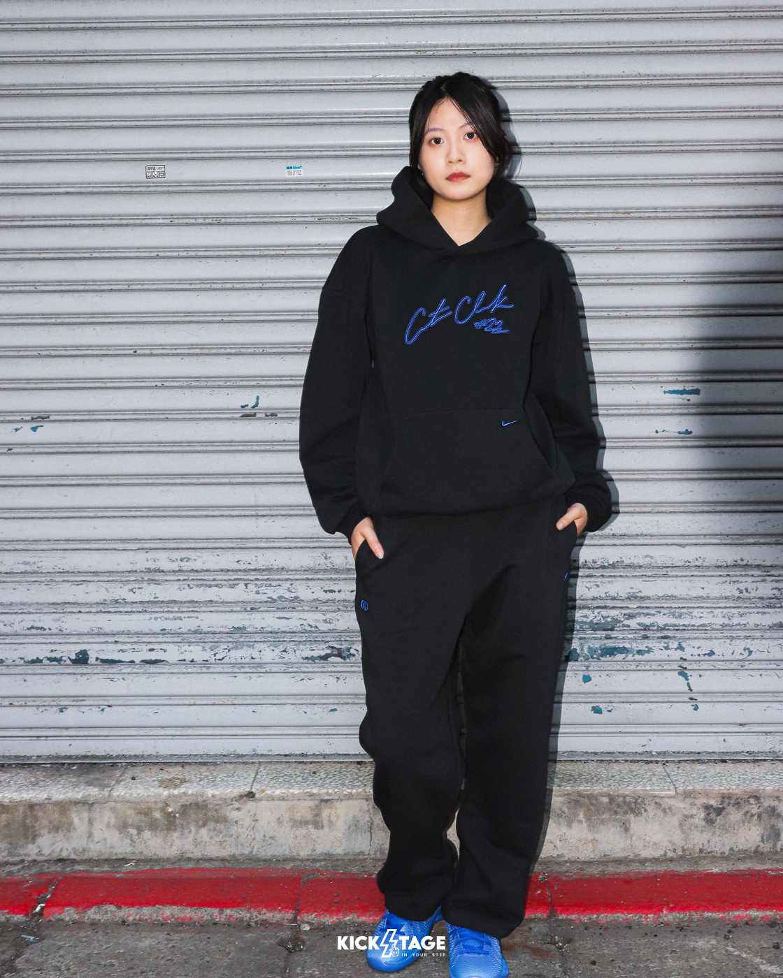 大童 NIKE SPORTSWEAR Caitlin Clark 黑色 抓絨 內刷毛 刺繡LOGO 小標 休閒 運動 套裝 長褲 長T 帽T【IZ4451/IZ4454】NKTF CC1