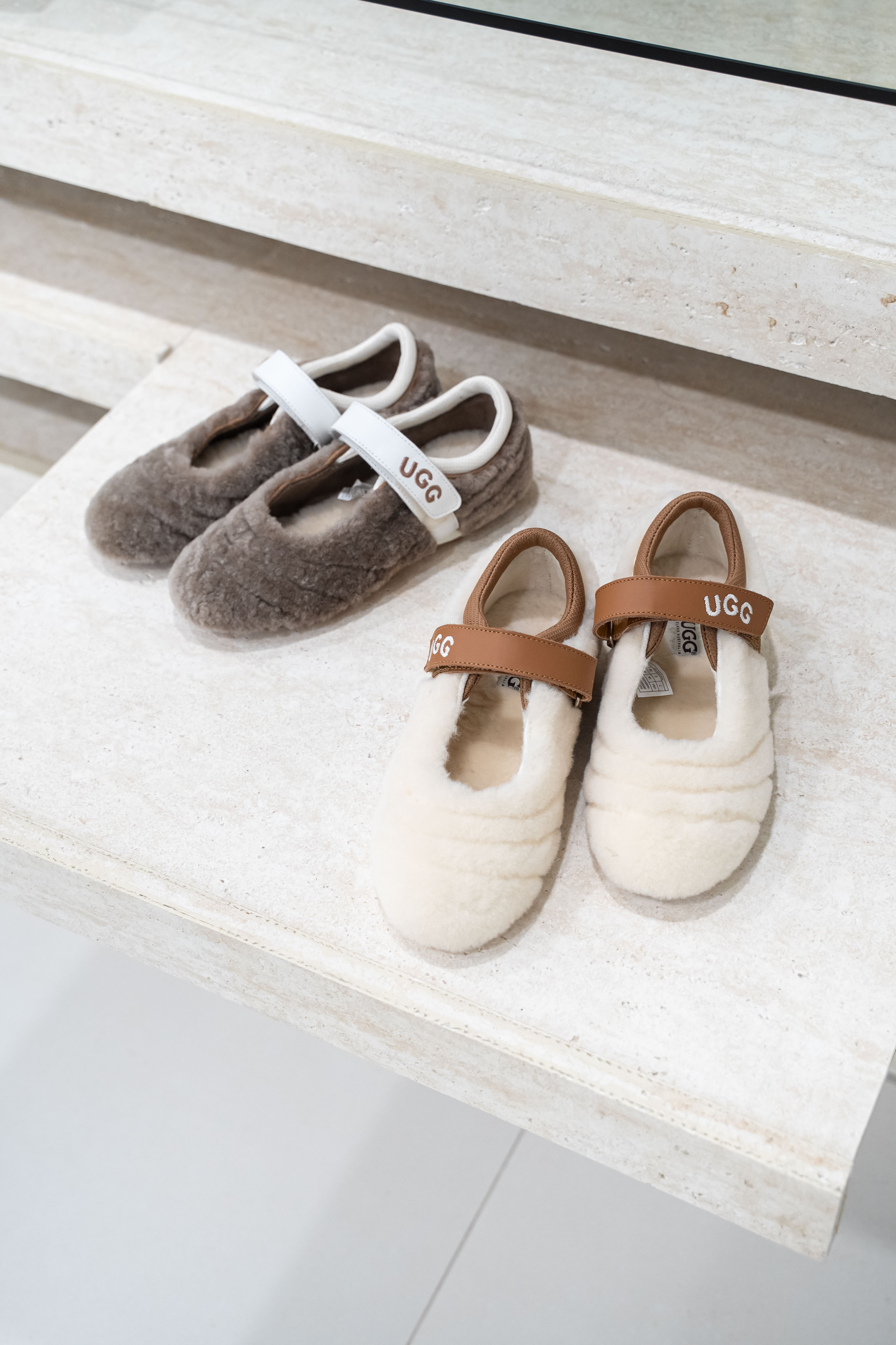 【2色入】UGG Ozlana 2026AW Fury Sneaker Mary Jane