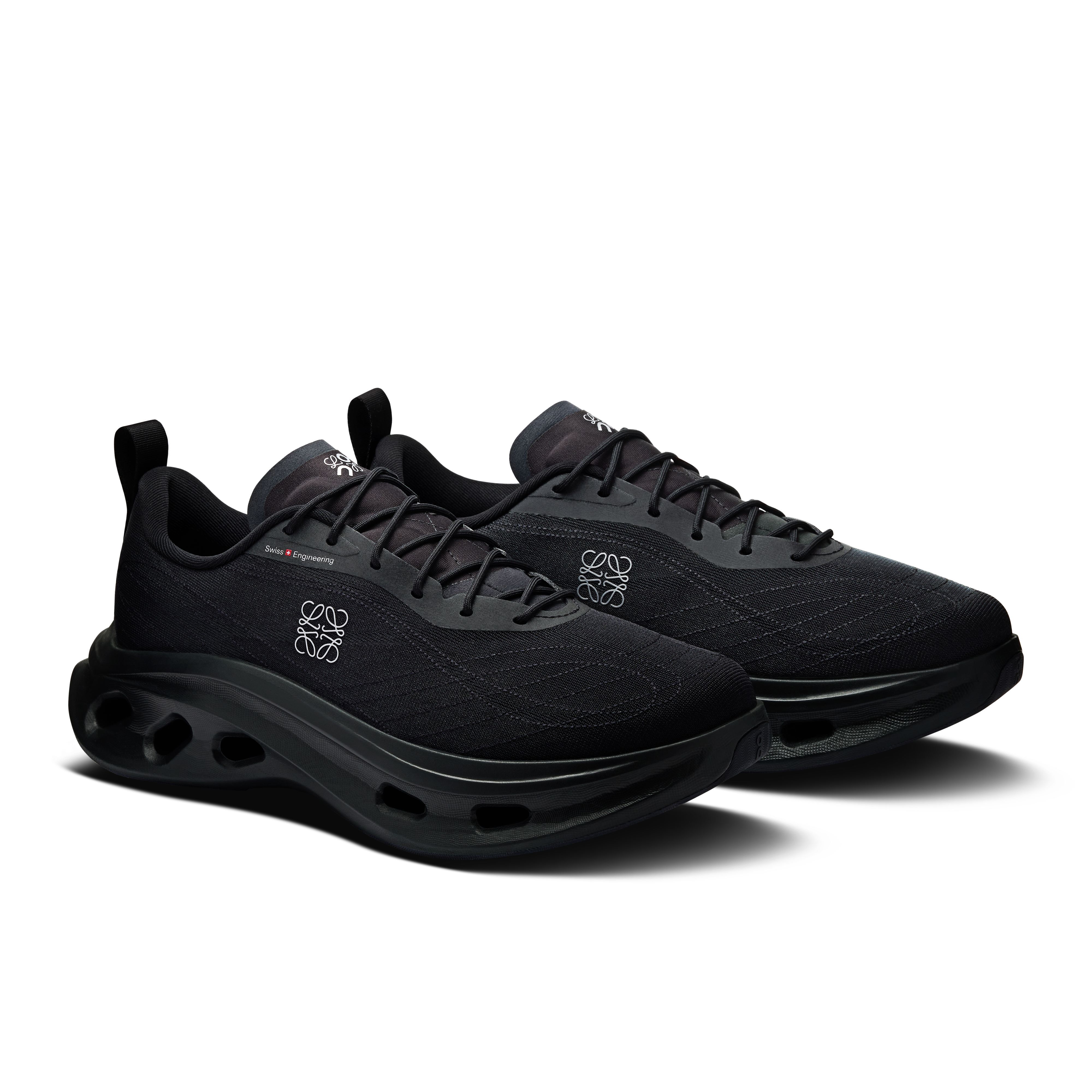 【Luxury】On Running x LOEWE 聯名男鞋 Cloudtilt Cosmic 厚底氣墊慢跑鞋 CloudTec Phase™ 緩震科技 Helion™ 泡棉中底 輕量健走鞋 潮流休閒鞋 精品聯名鞋款